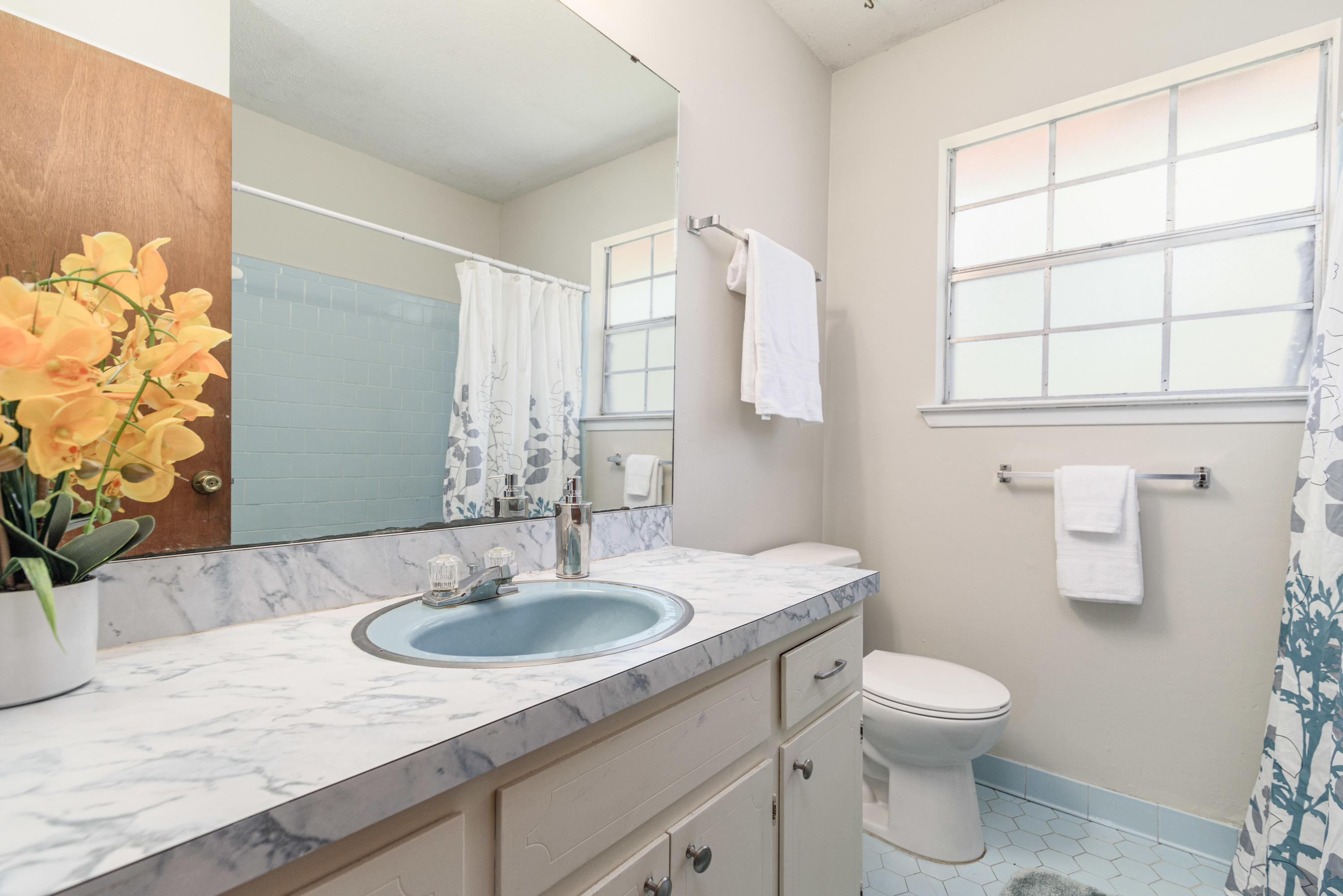 LAKE LORRAINE ESTATES - Residential