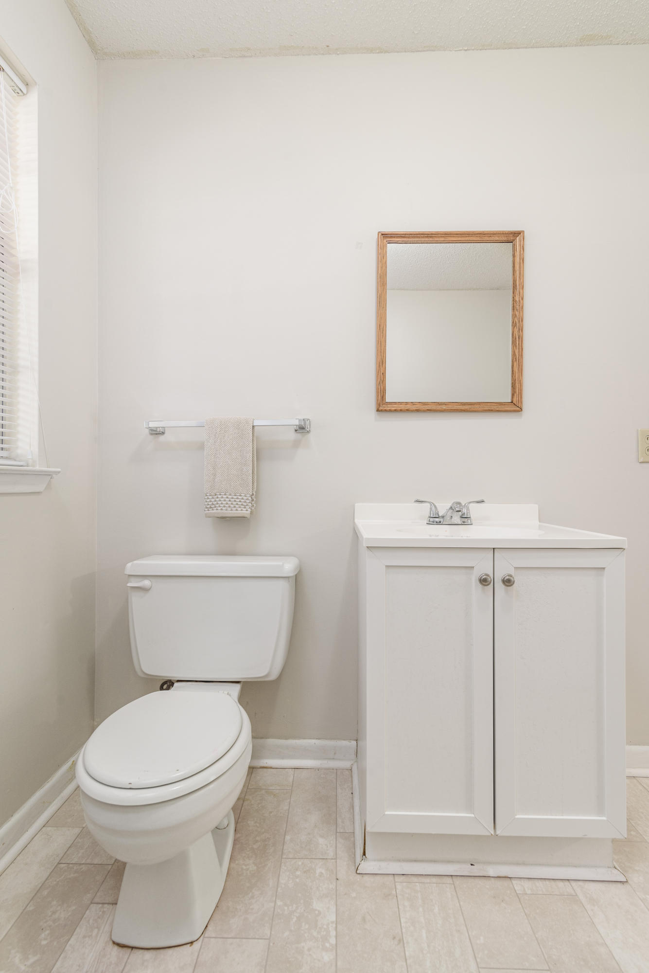 LAKE LORRAINE ESTATES - Residential