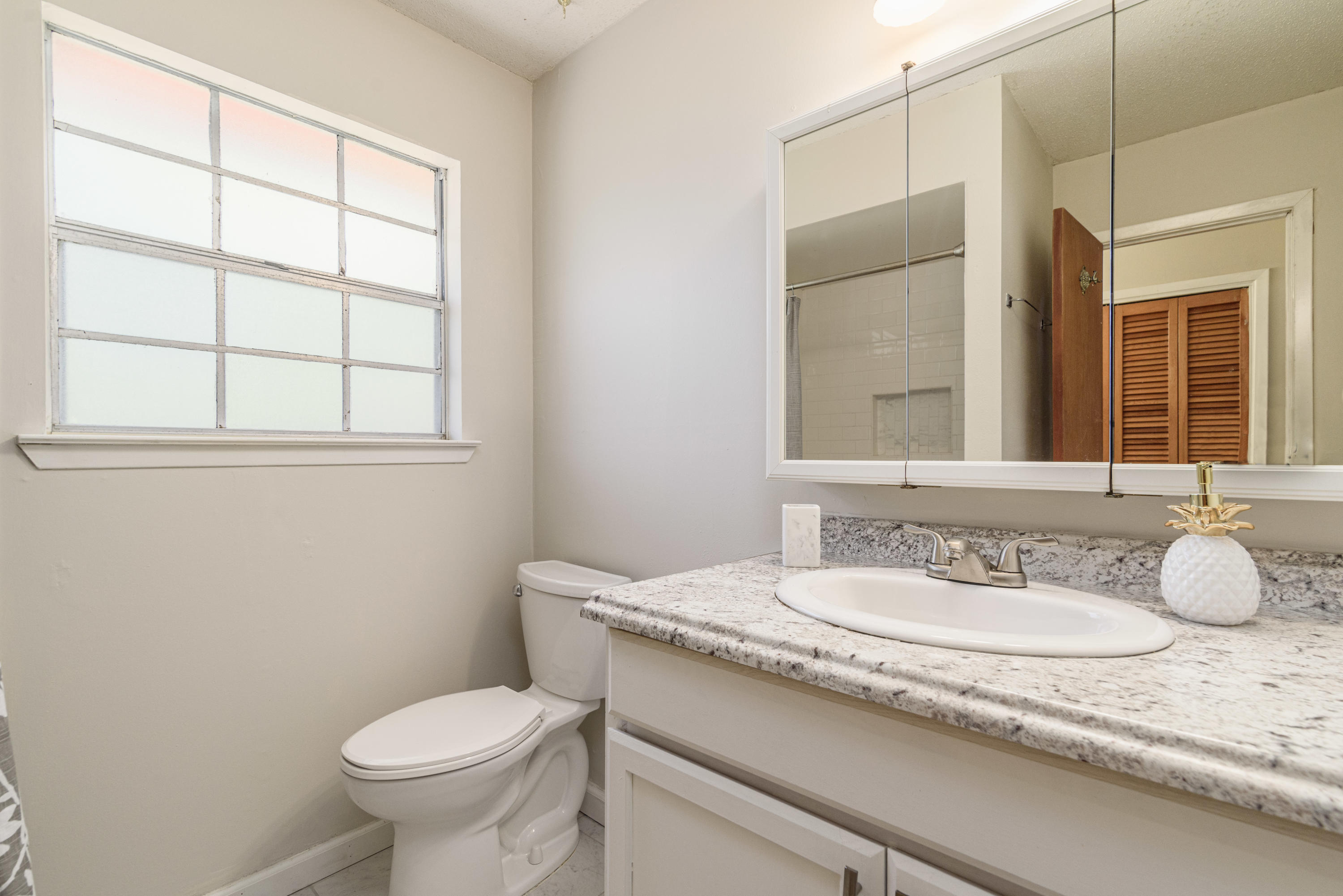 LAKE LORRAINE ESTATES - Residential