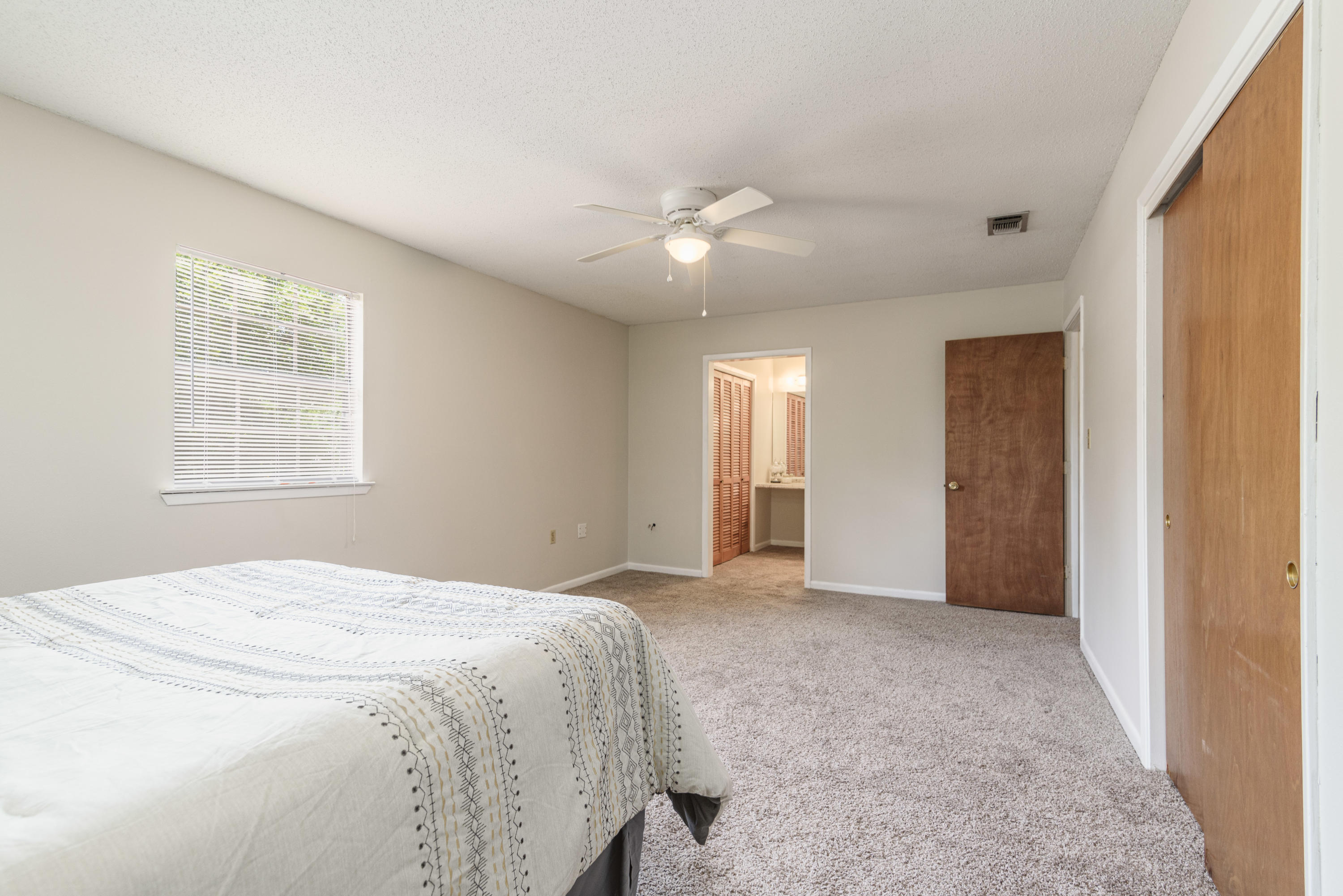 LAKE LORRAINE ESTATES - Residential