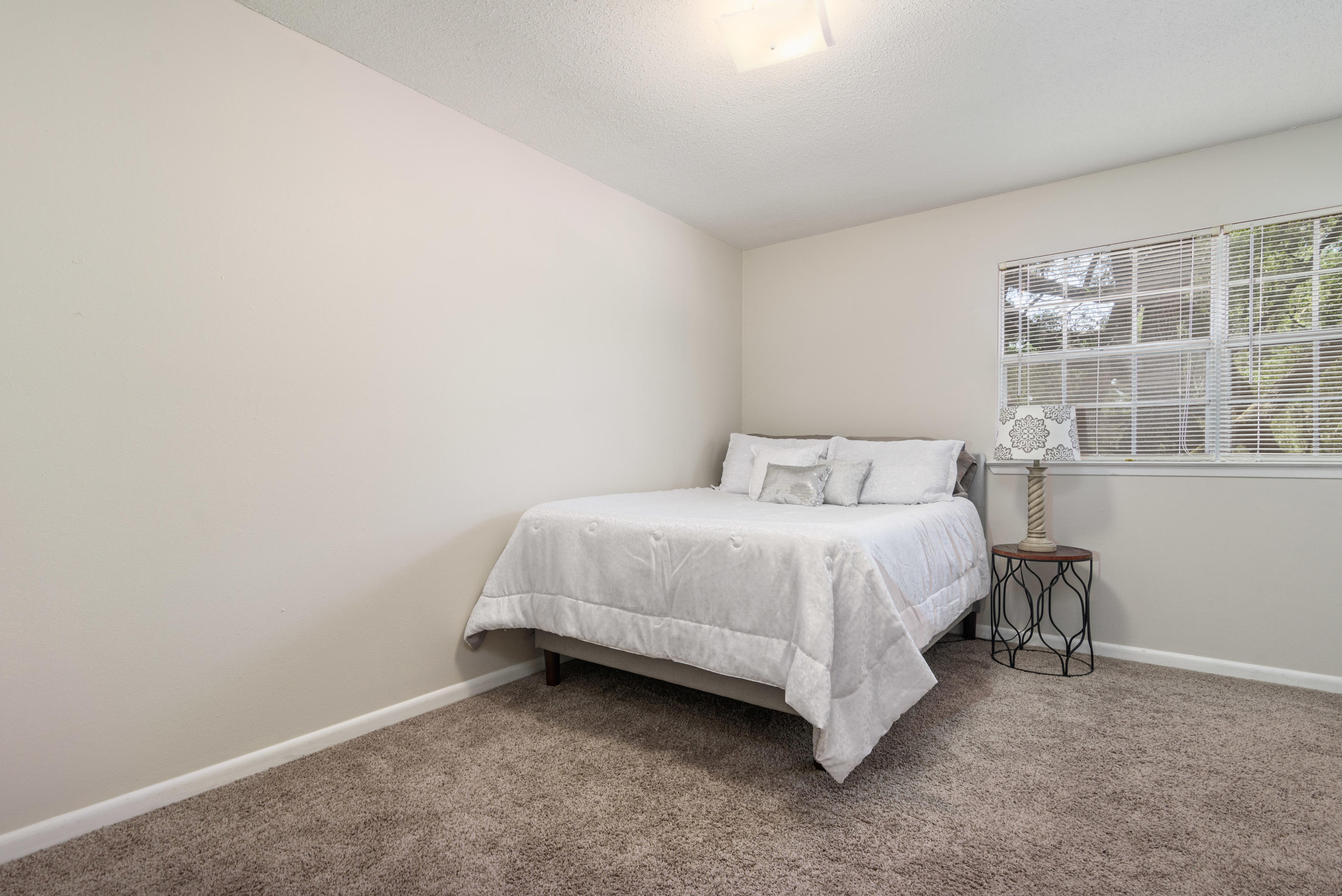 LAKE LORRAINE ESTATES - Residential