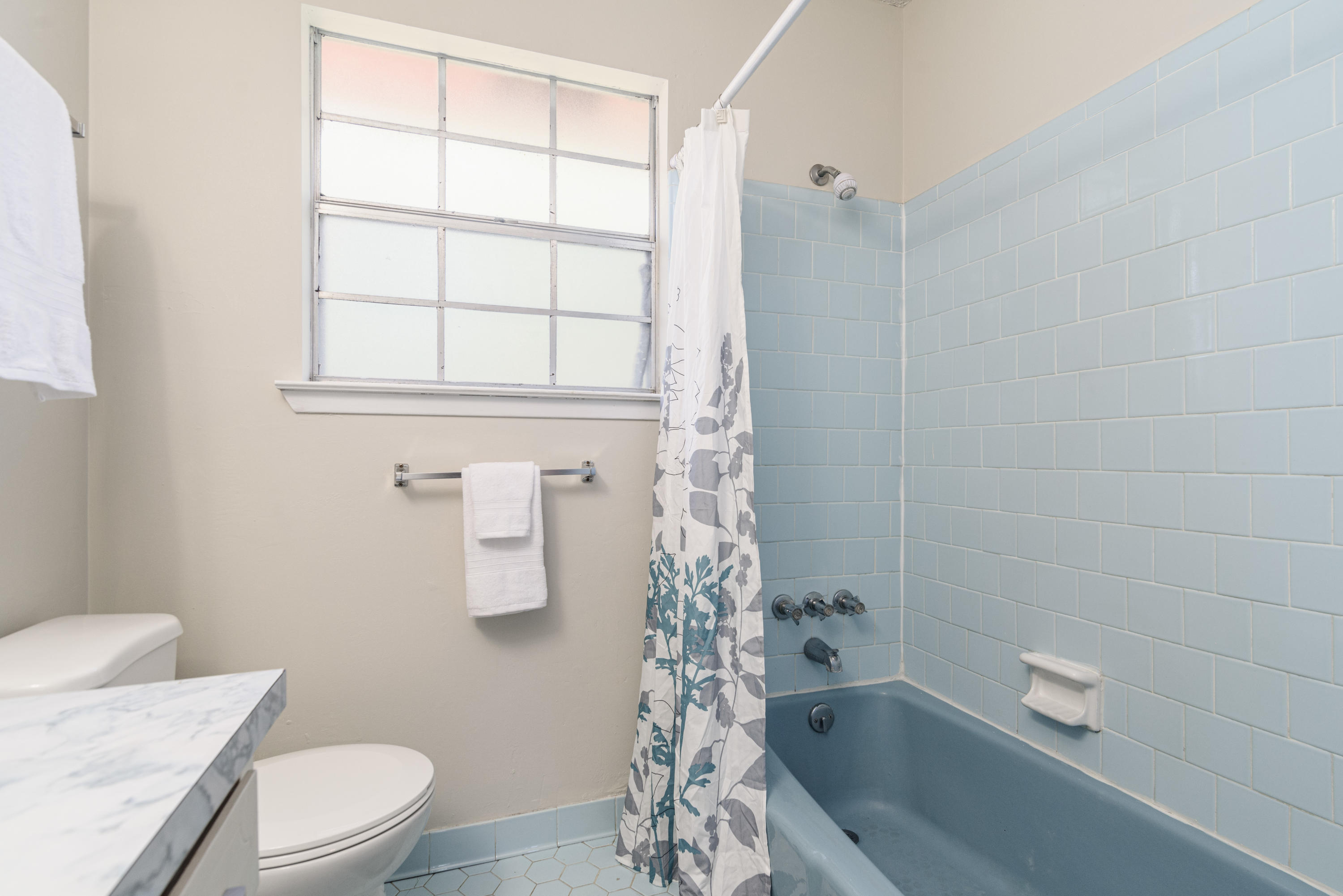 LAKE LORRAINE ESTATES - Residential