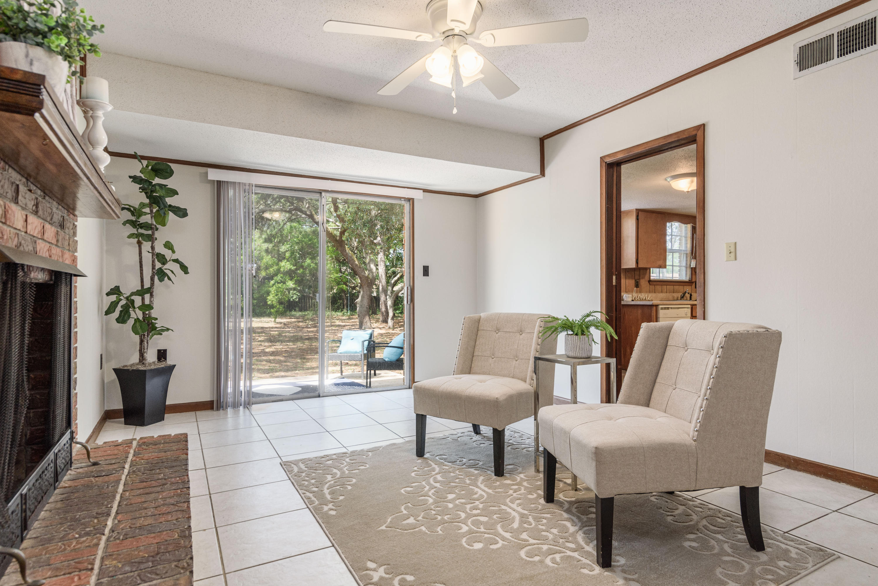 LAKE LORRAINE ESTATES - Residential