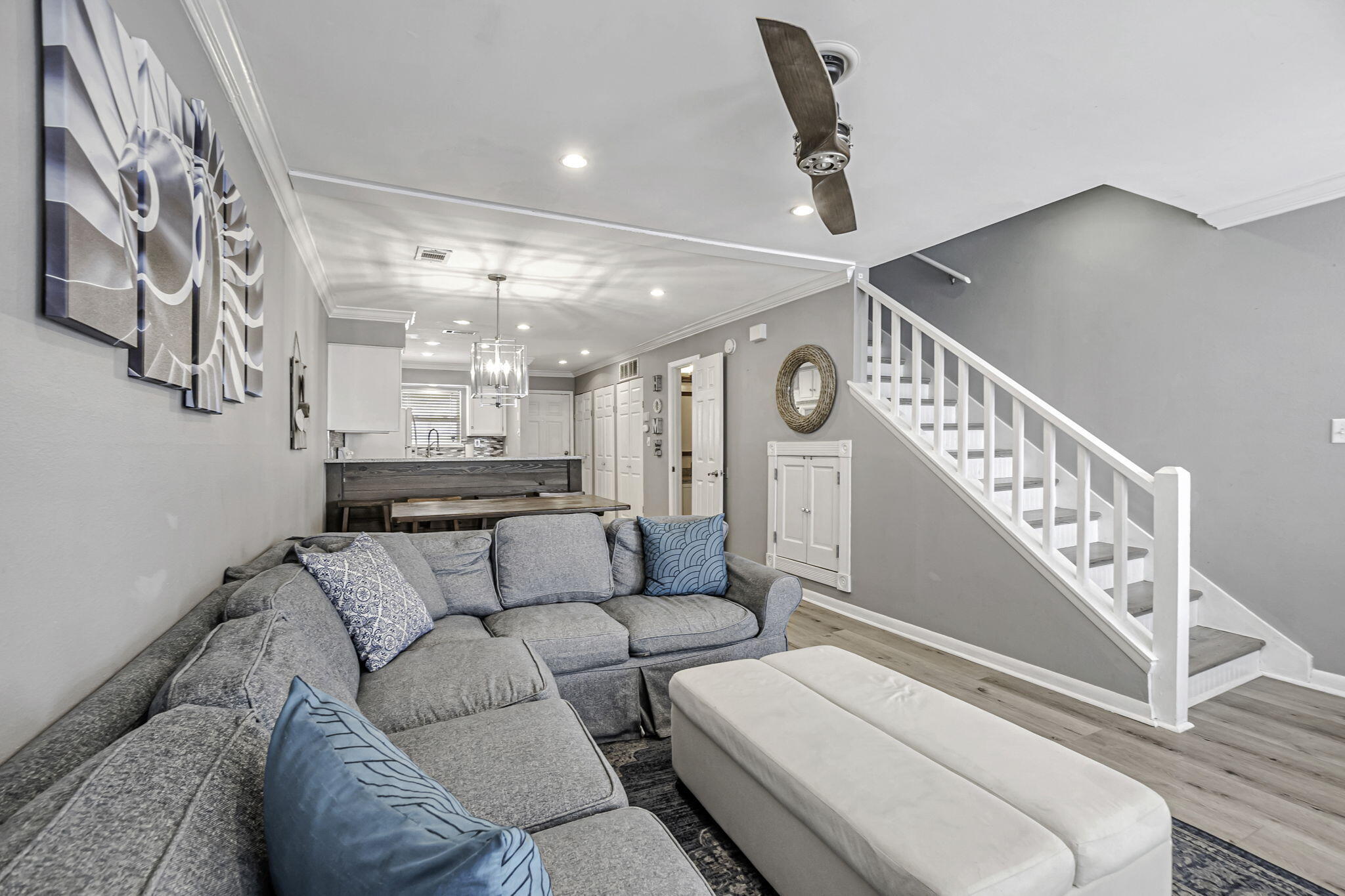 COMMODORES LANDING - Residential