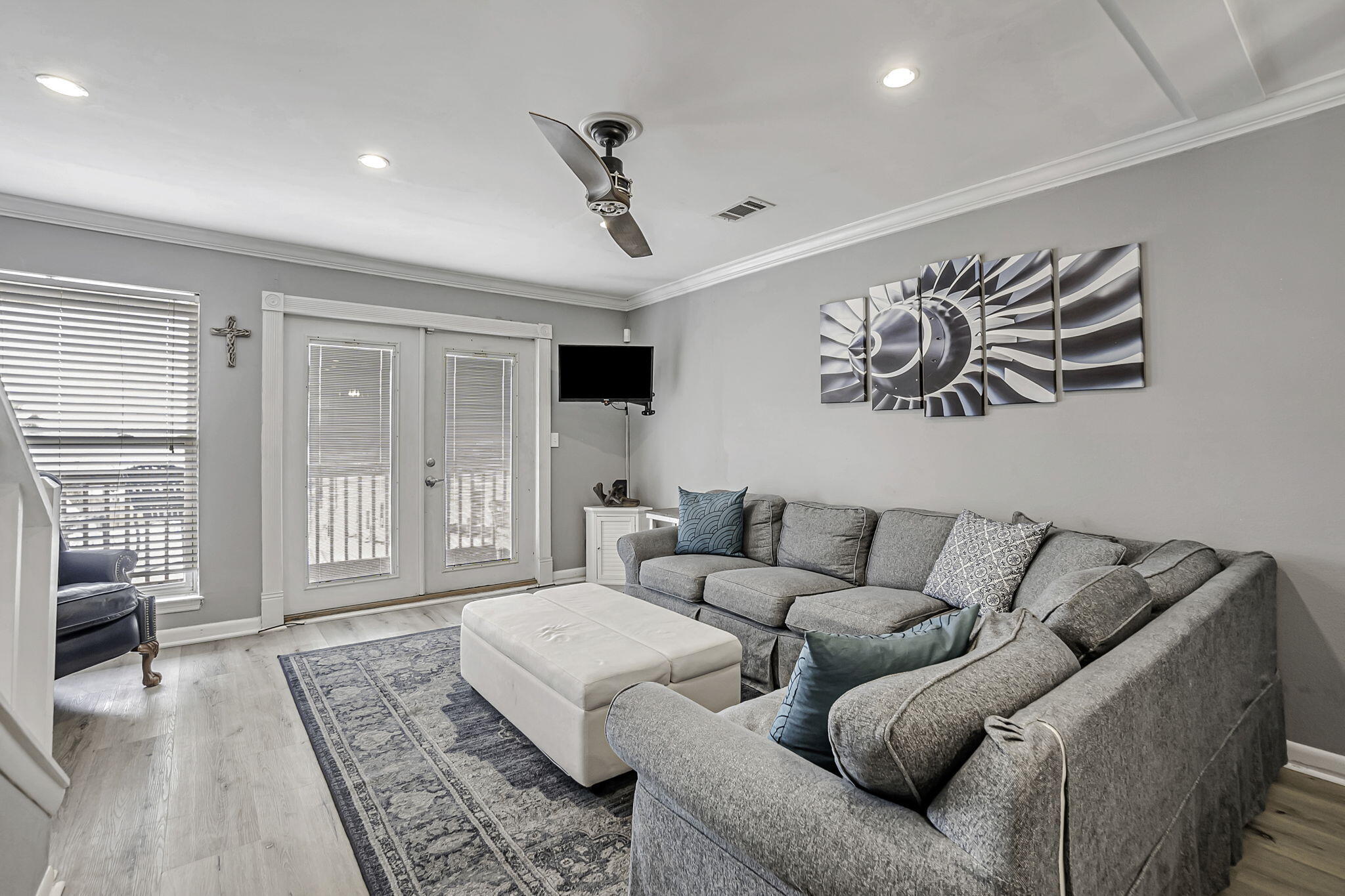 COMMODORES LANDING - Residential