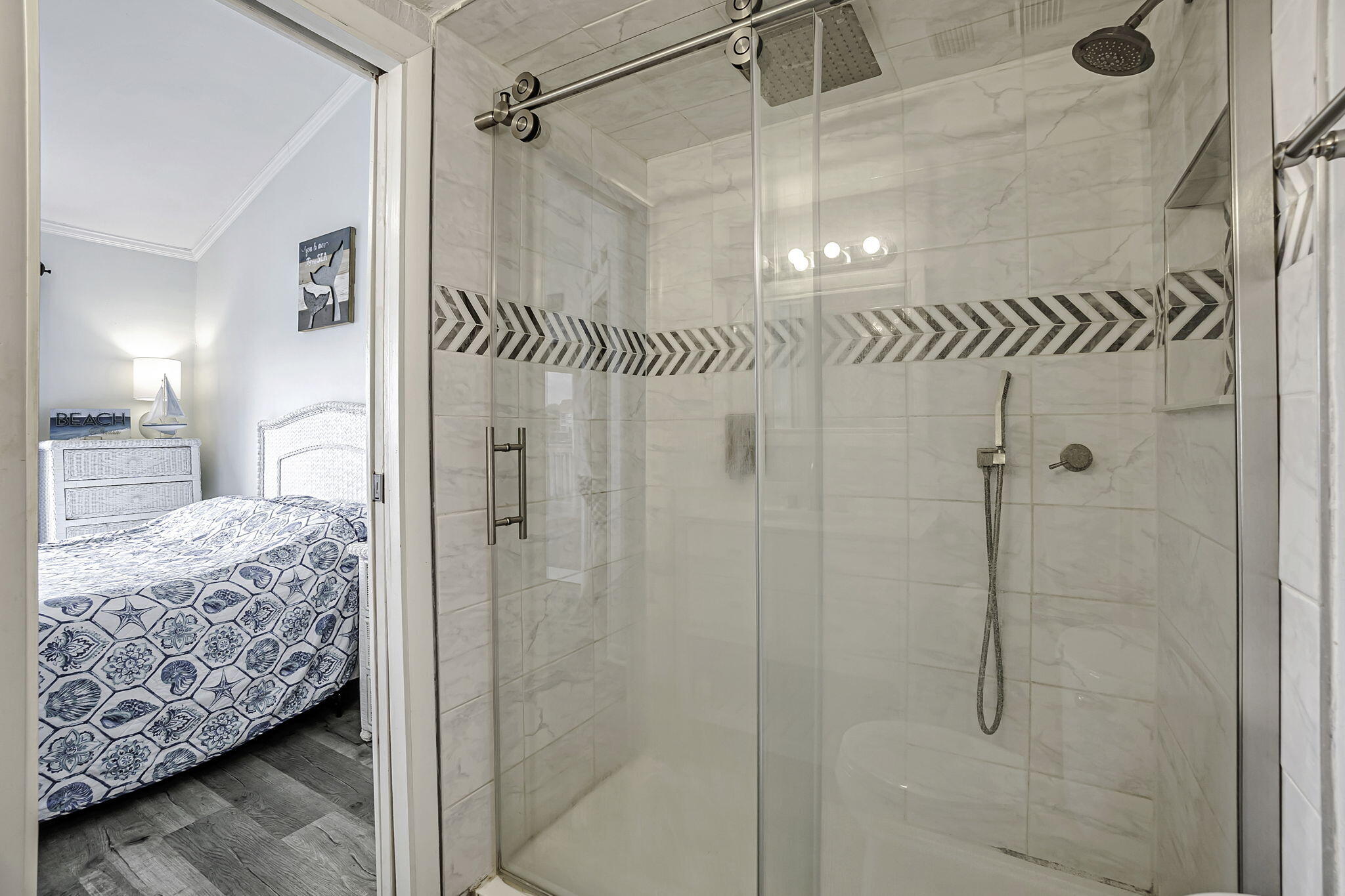 COMMODORES LANDING - Residential