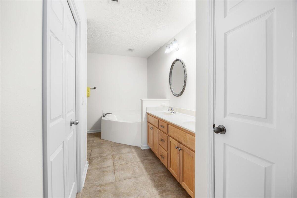TIGER LAKE - Residential
