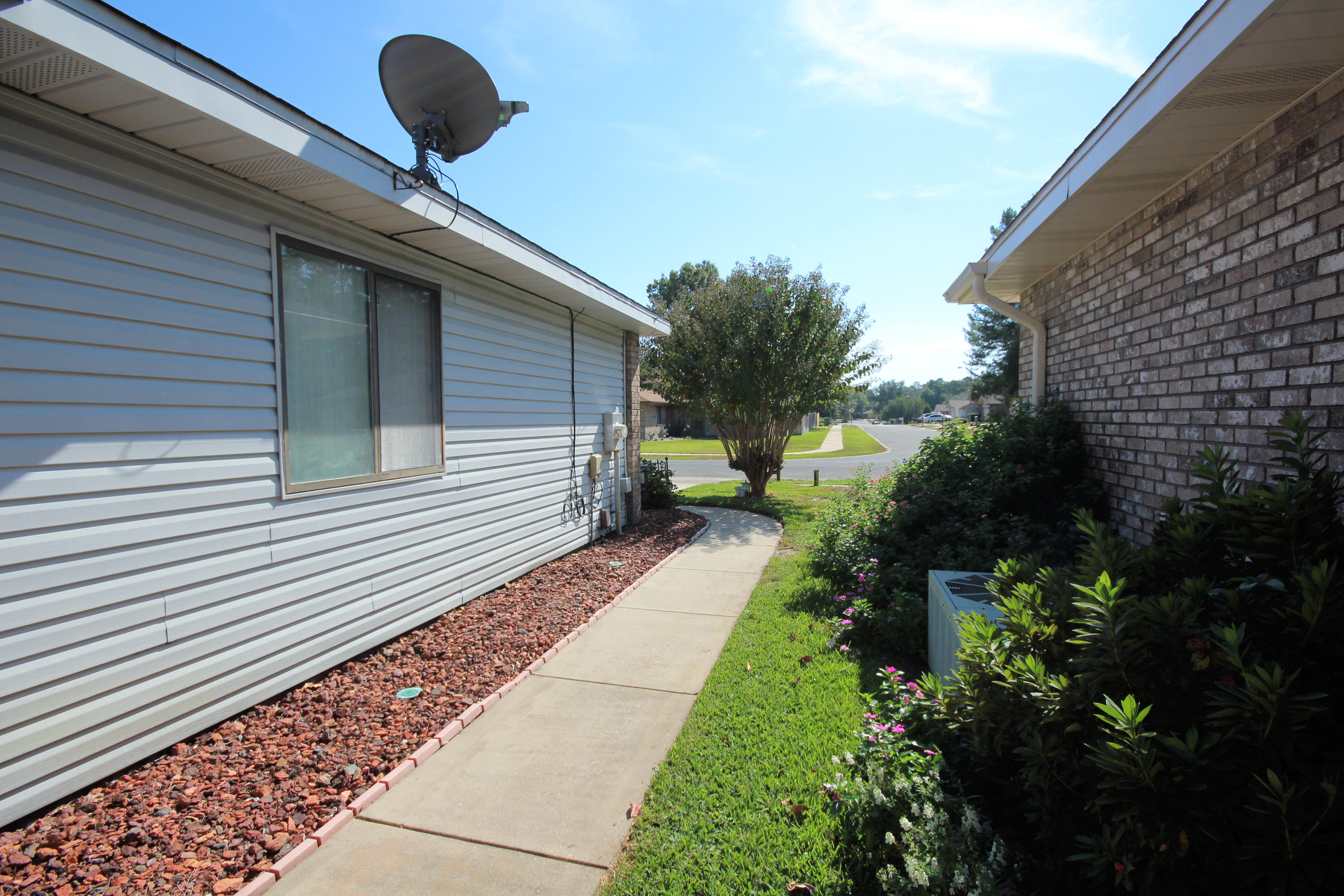 CEDAR RIDGE - Residential