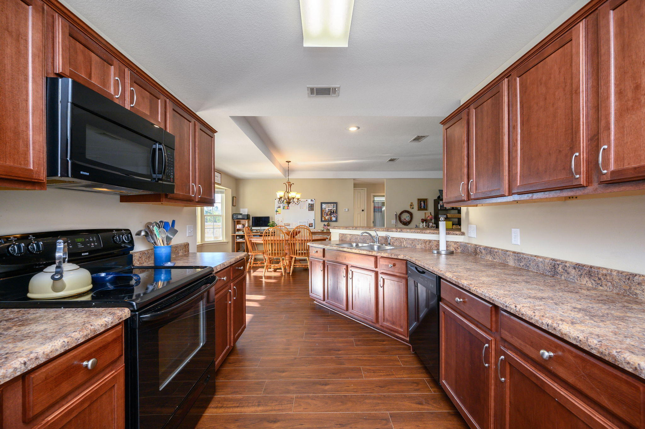 HUNTERS RIDGE - Residential