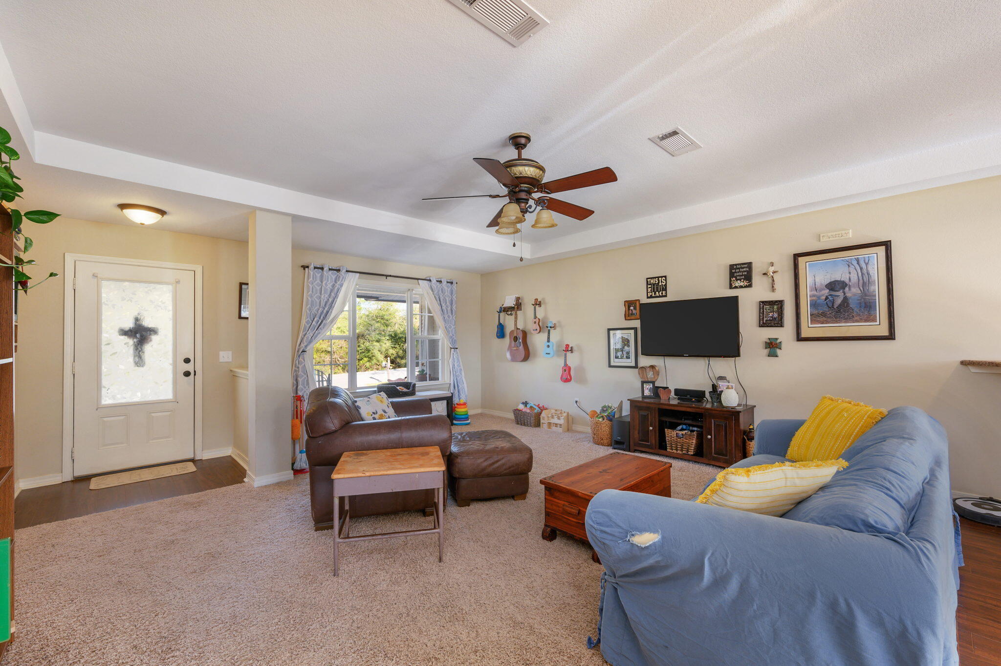 HUNTERS RIDGE - Residential