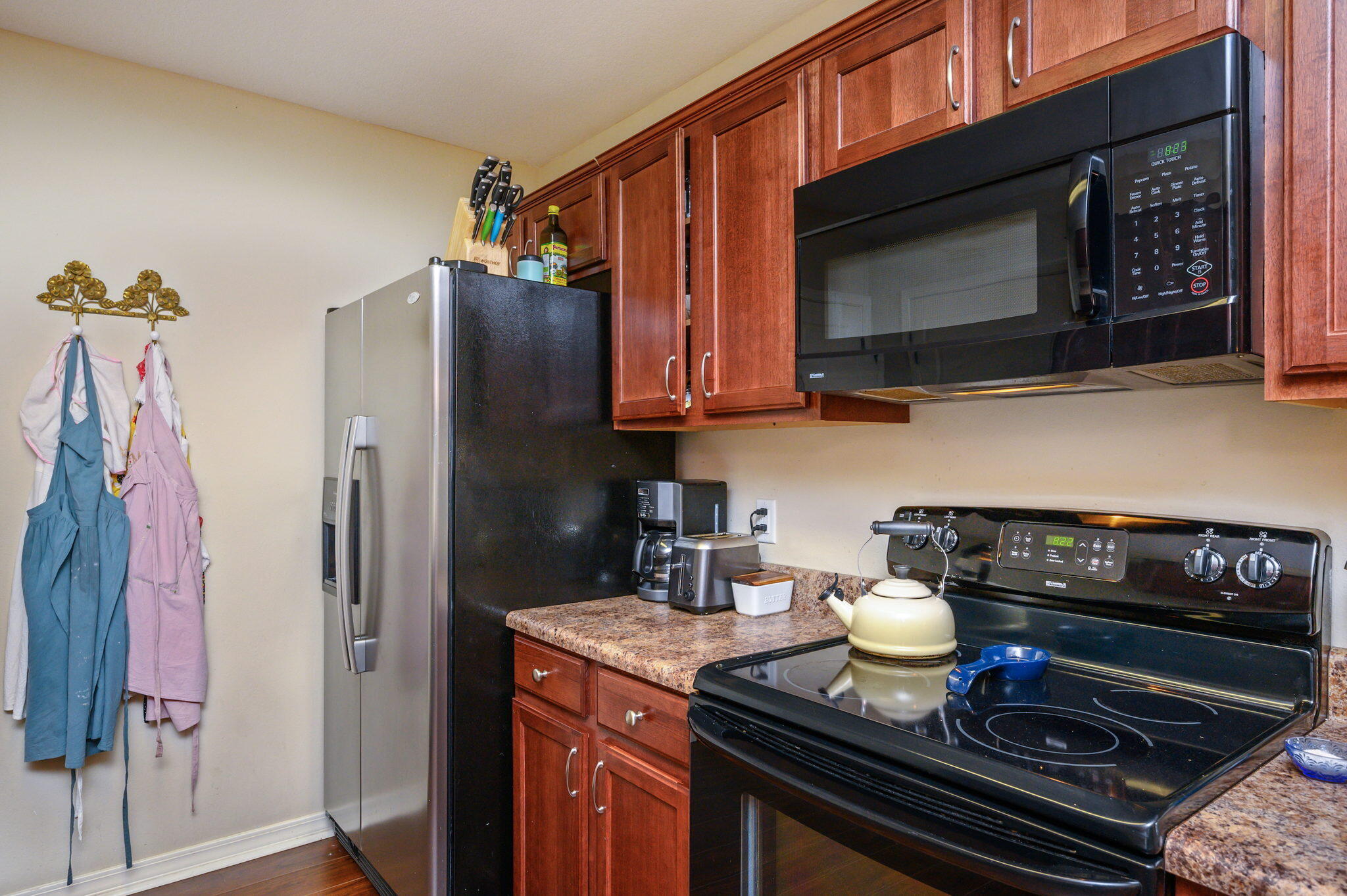 HUNTERS RIDGE - Residential