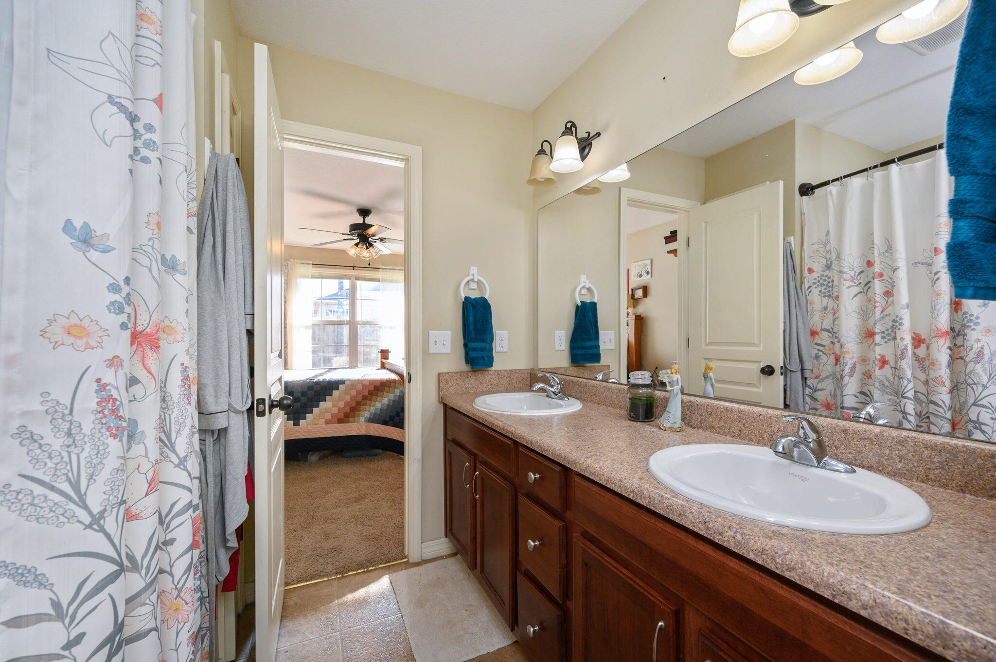 HUNTERS RIDGE - Residential