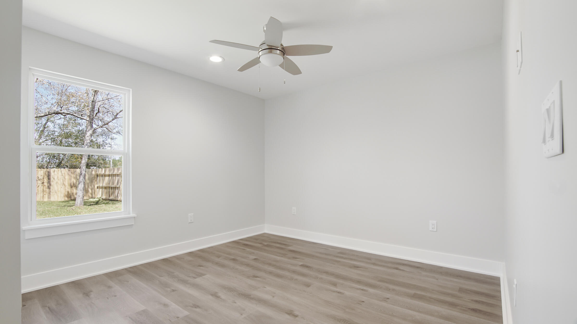 OAKWOOD HILLS UNIT 3 - Residential