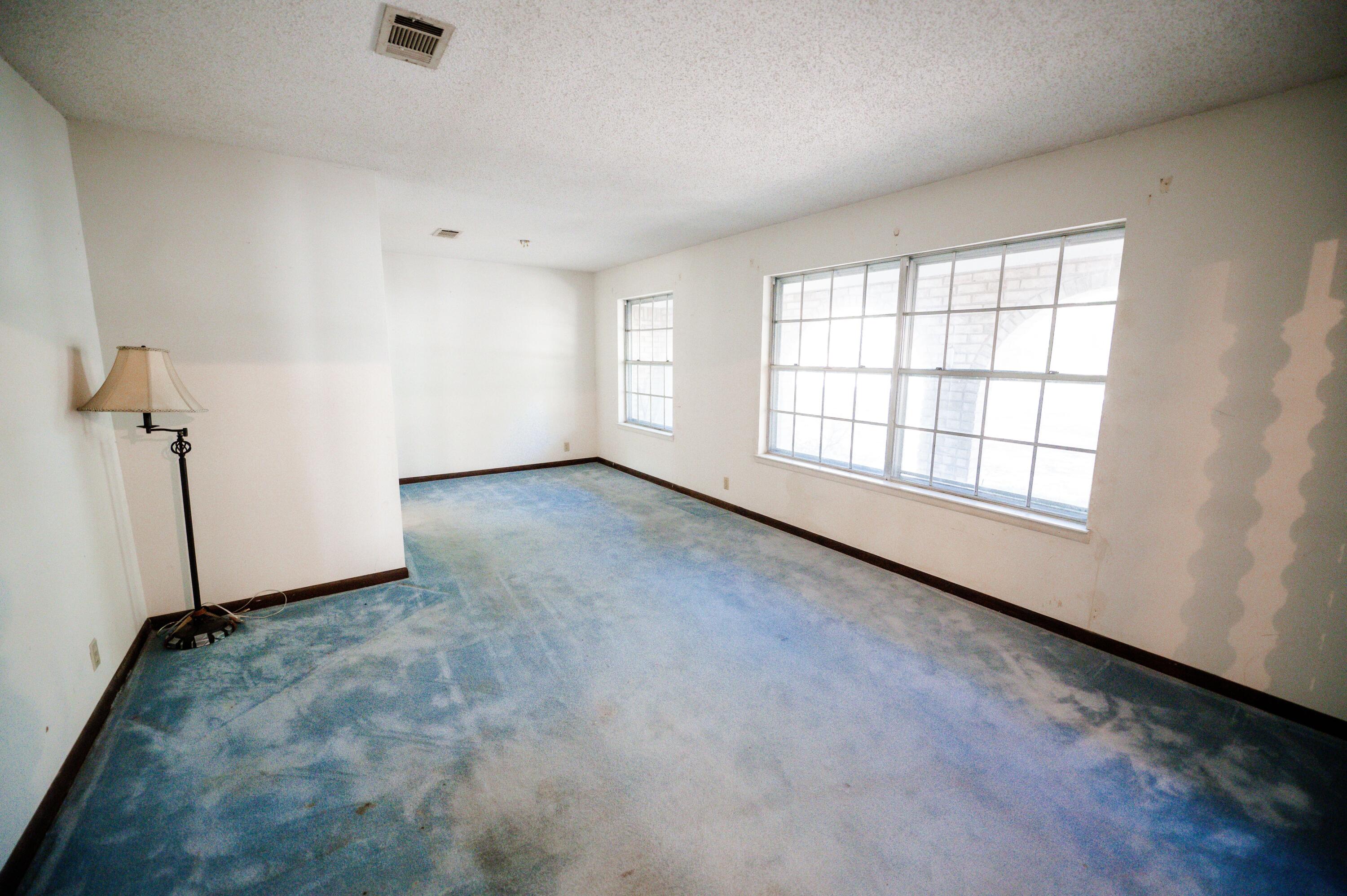 EDGEWATER VILLAGE - Residential