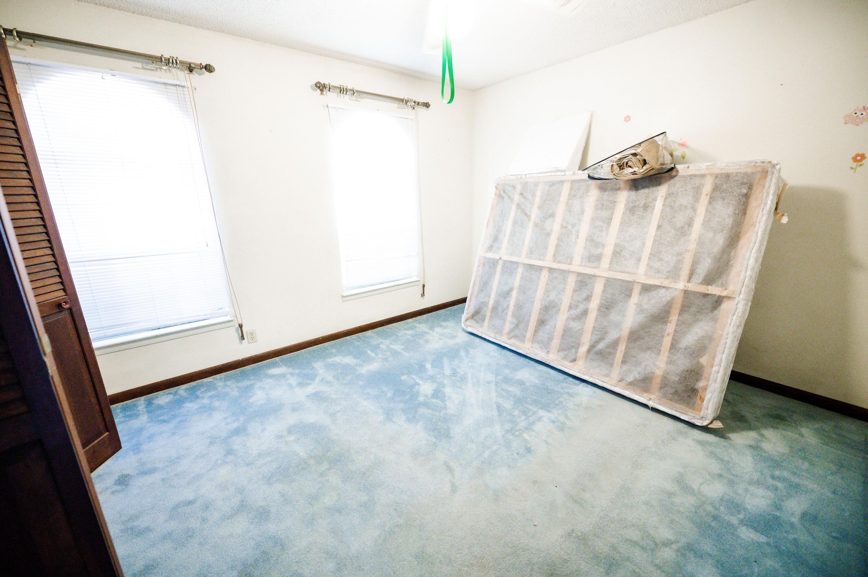 EDGEWATER VILLAGE - Residential