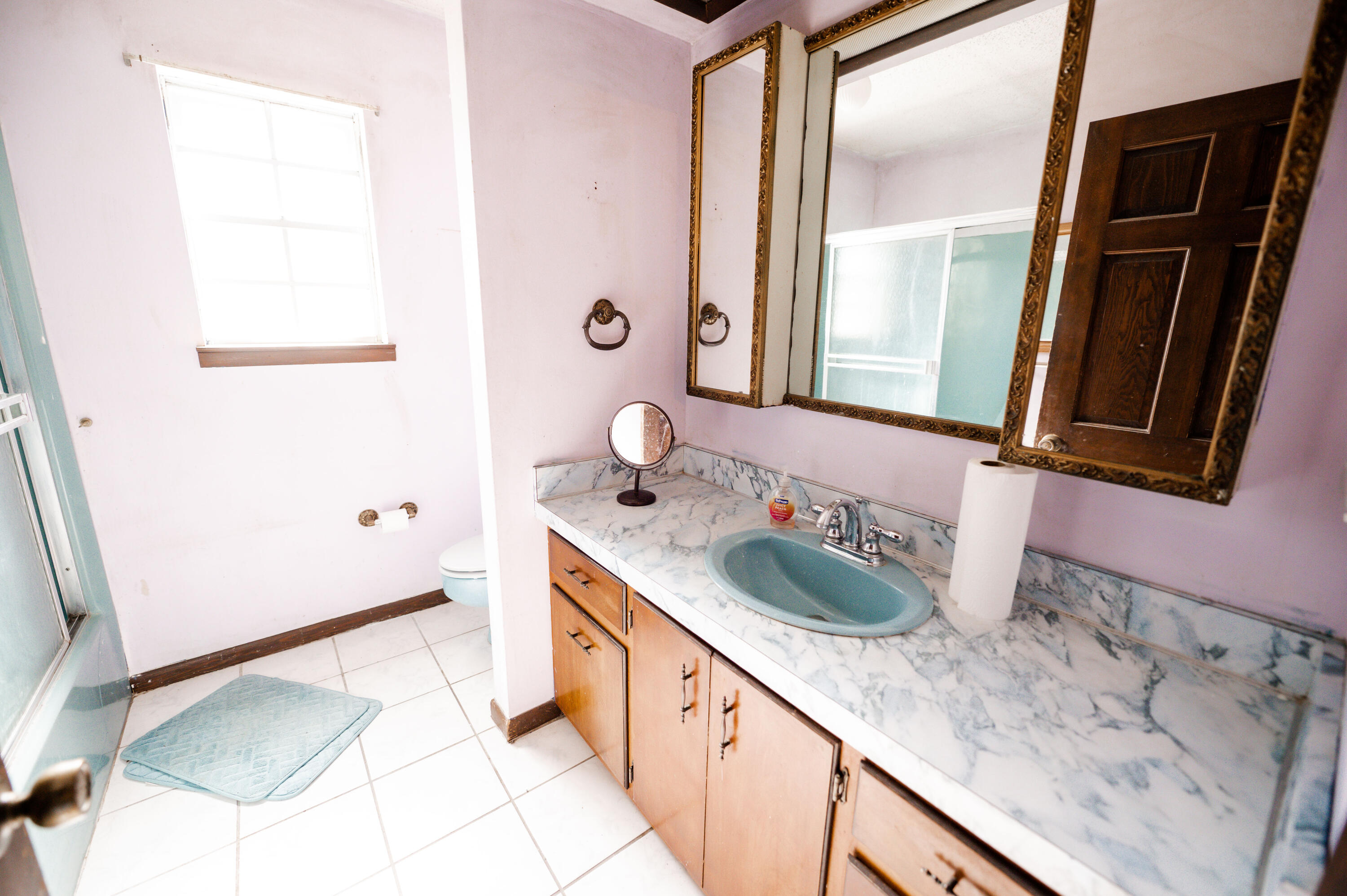 EDGEWATER VILLAGE - Residential