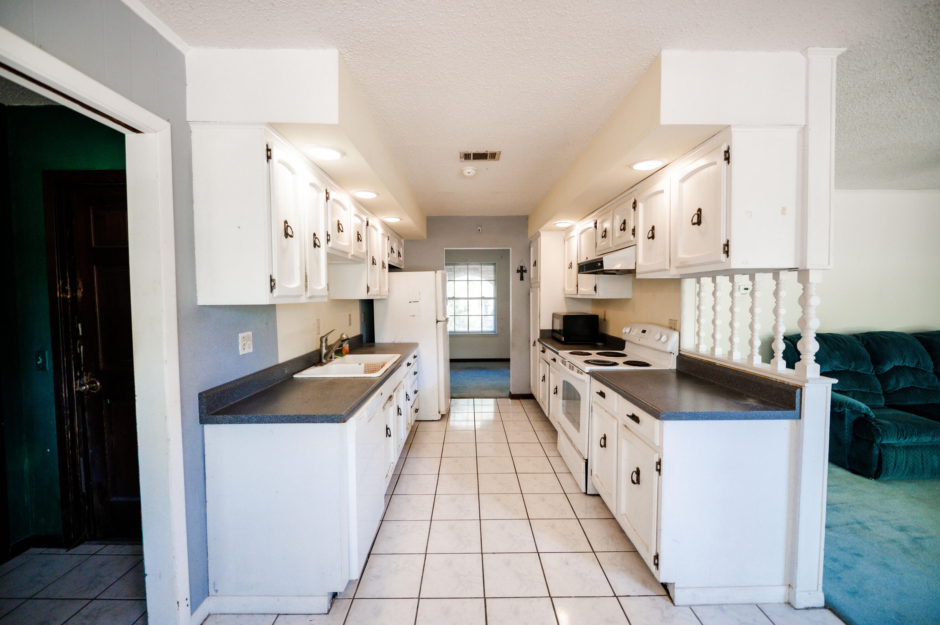 EDGEWATER VILLAGE - Residential