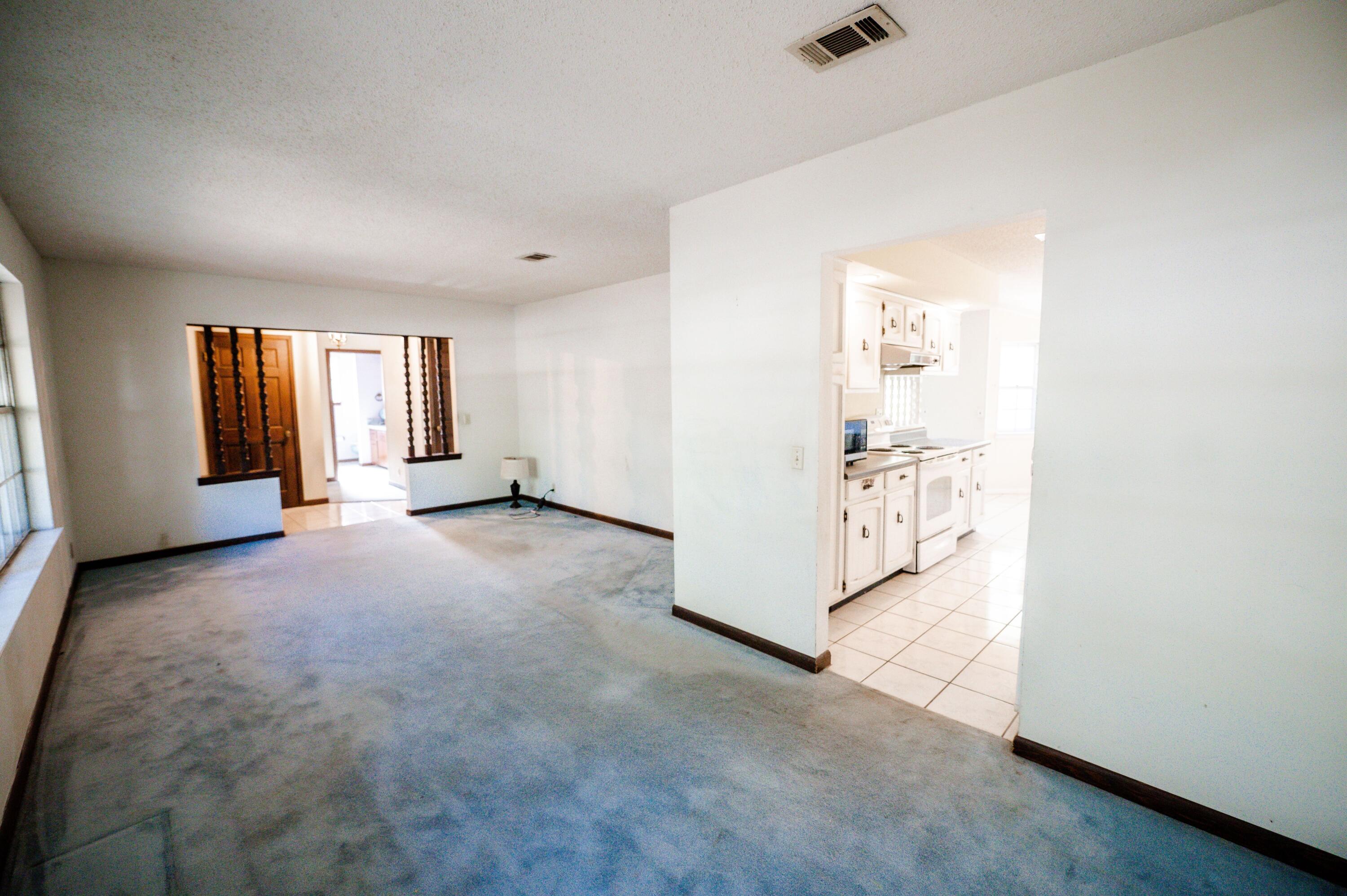 EDGEWATER VILLAGE - Residential