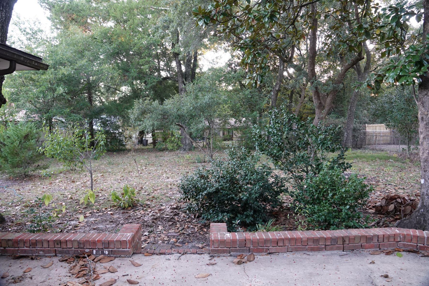 EDGEWATER VILLAGE - Residential