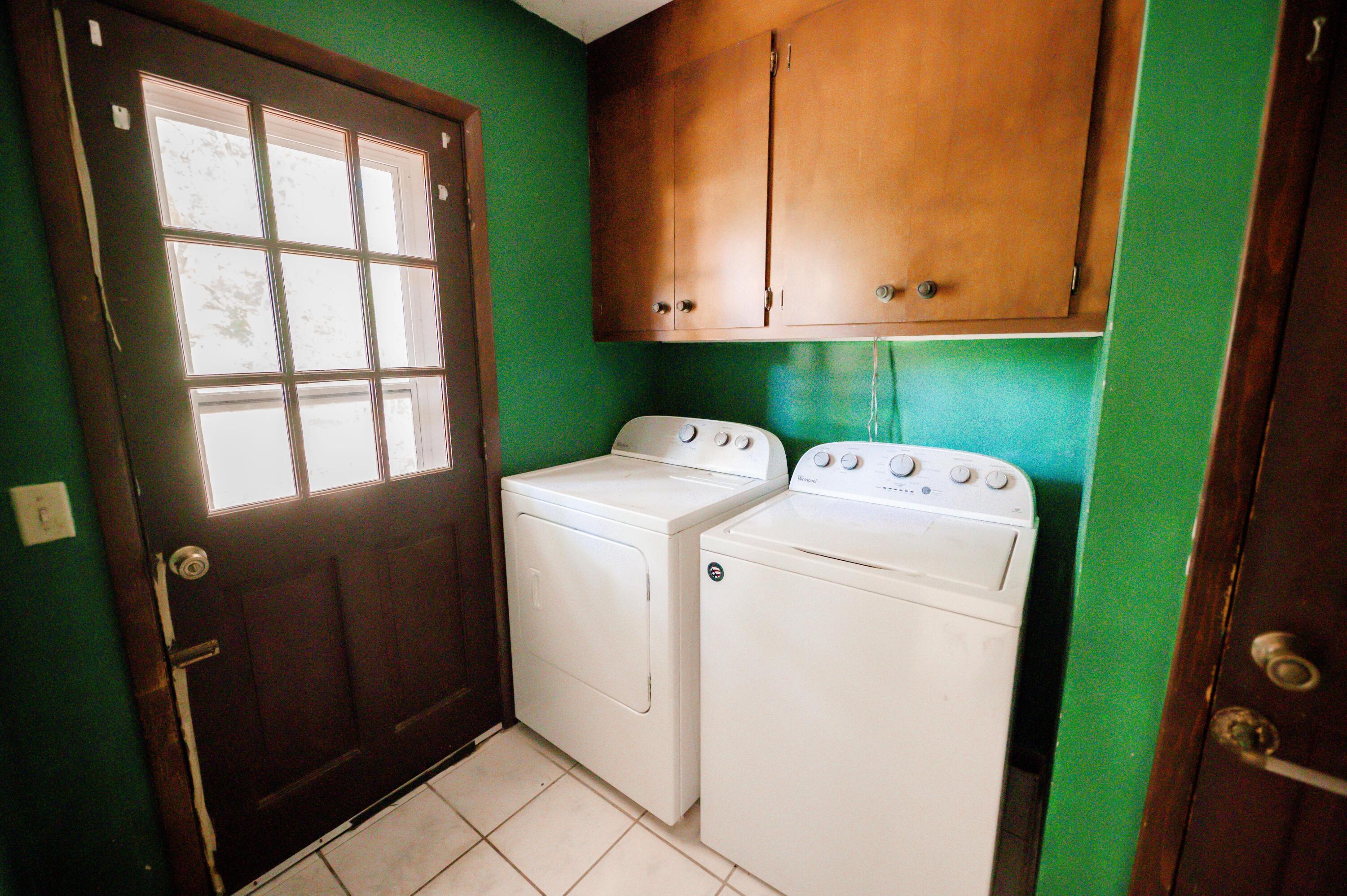 EDGEWATER VILLAGE - Residential