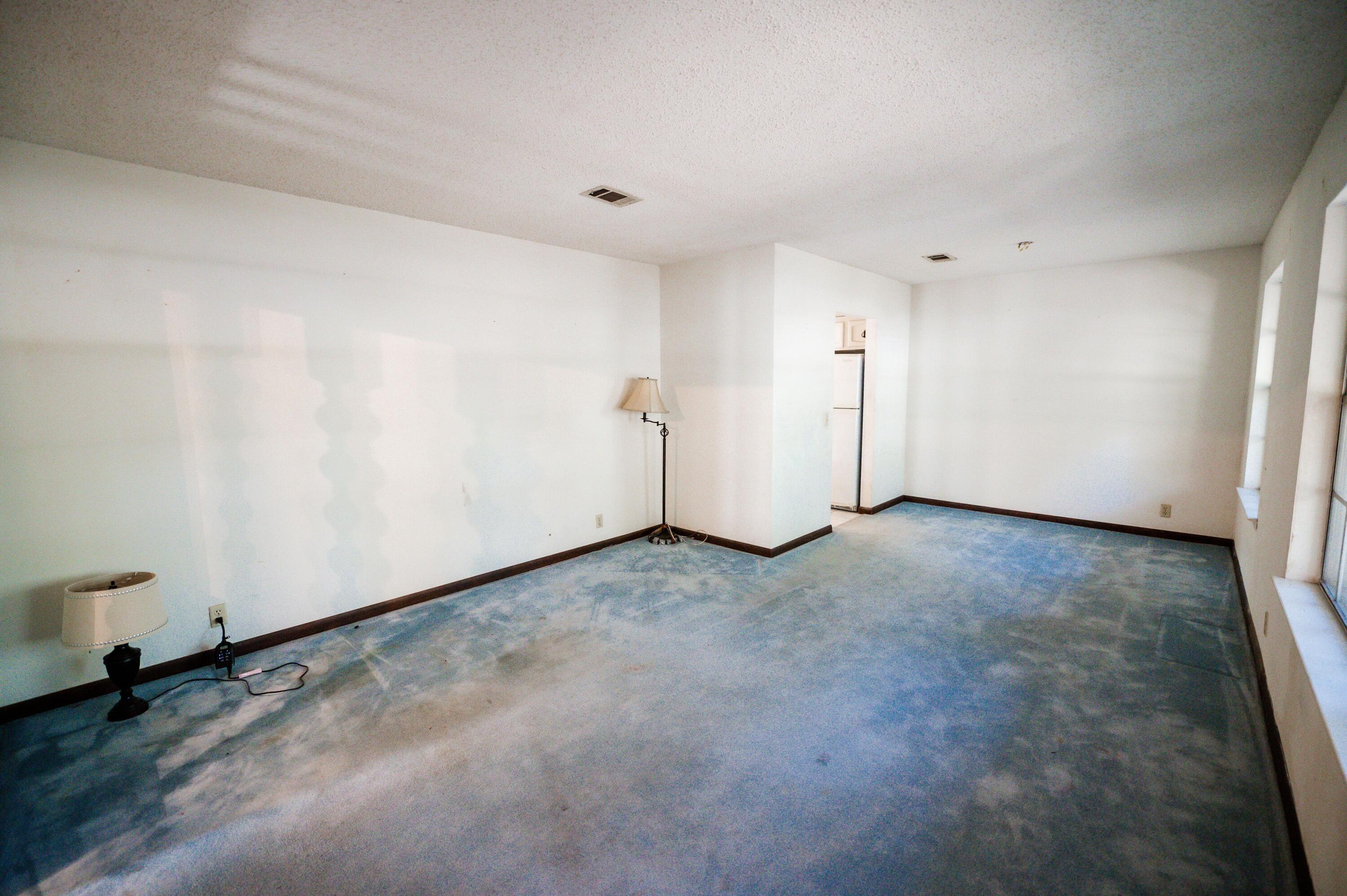 EDGEWATER VILLAGE - Residential