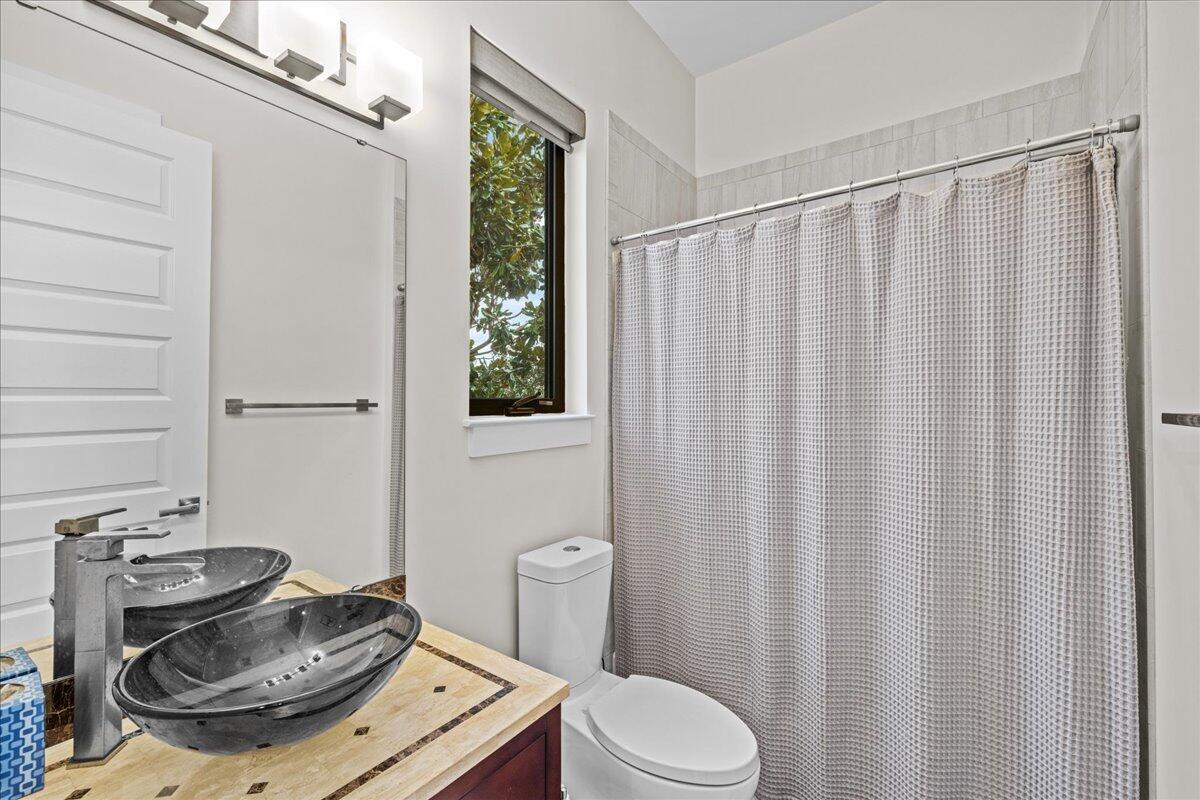 AVALON BEACH ESTATES - Residential Lease