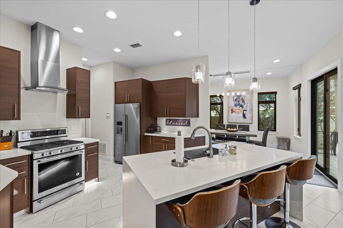 AVALON BEACH ESTATES - Residential Lease
