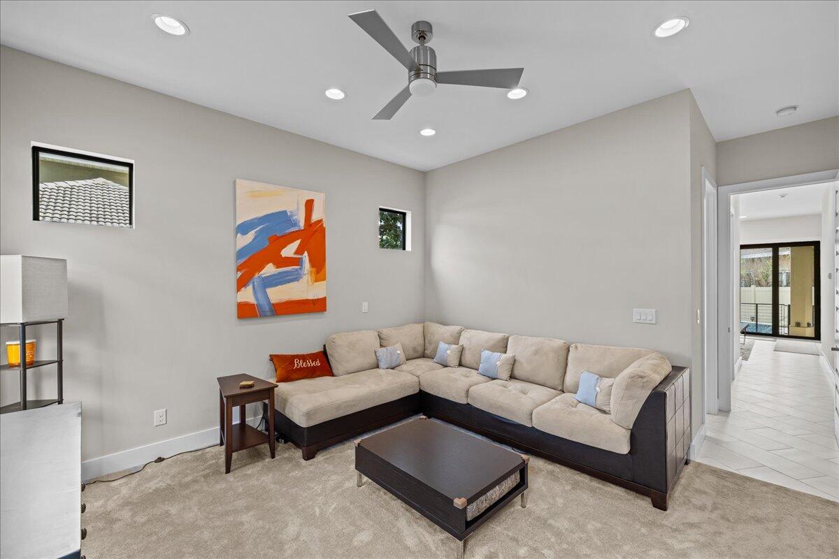AVALON BEACH ESTATES - Residential Lease