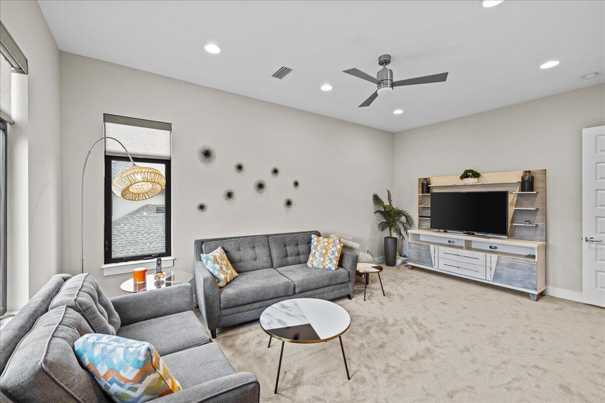 AVALON BEACH ESTATES - Residential Lease