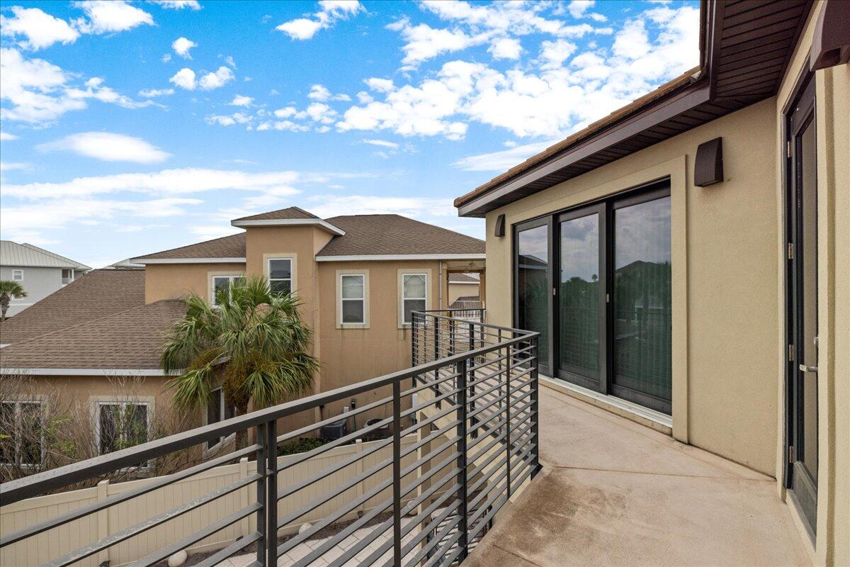 AVALON BEACH ESTATES - Residential Lease