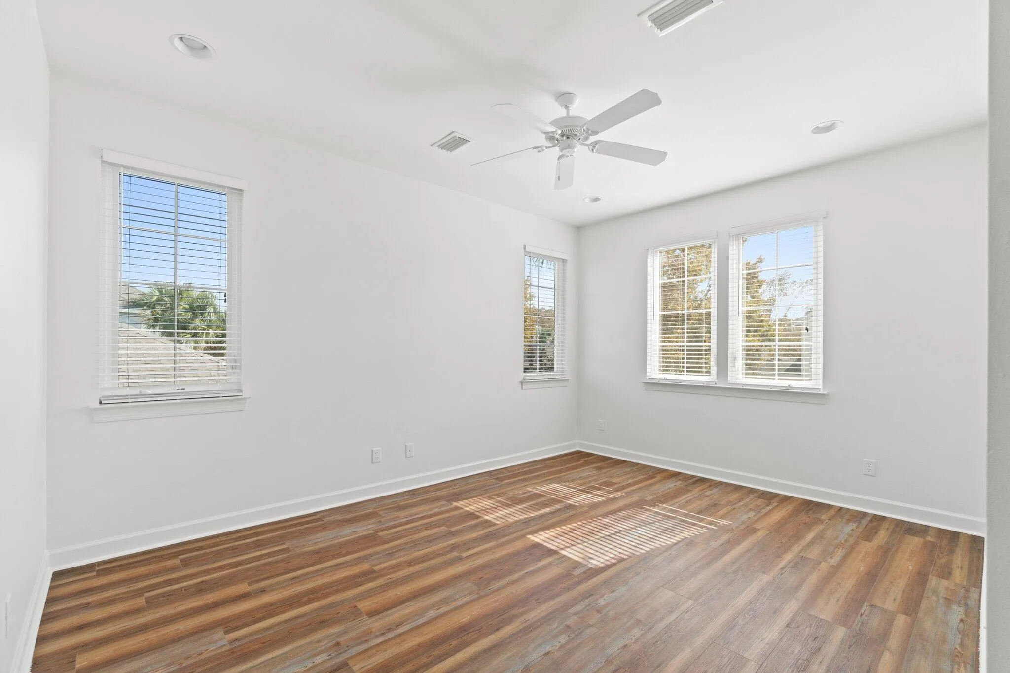 Santa Rosa Beach, Florida 32459, United States, 3 Bedrooms Bedrooms, ,3 BathroomsBathrooms,Residential,Active,34360