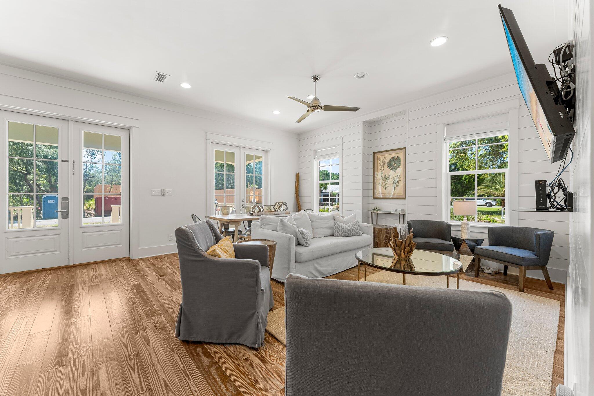 SEACREST - Residential