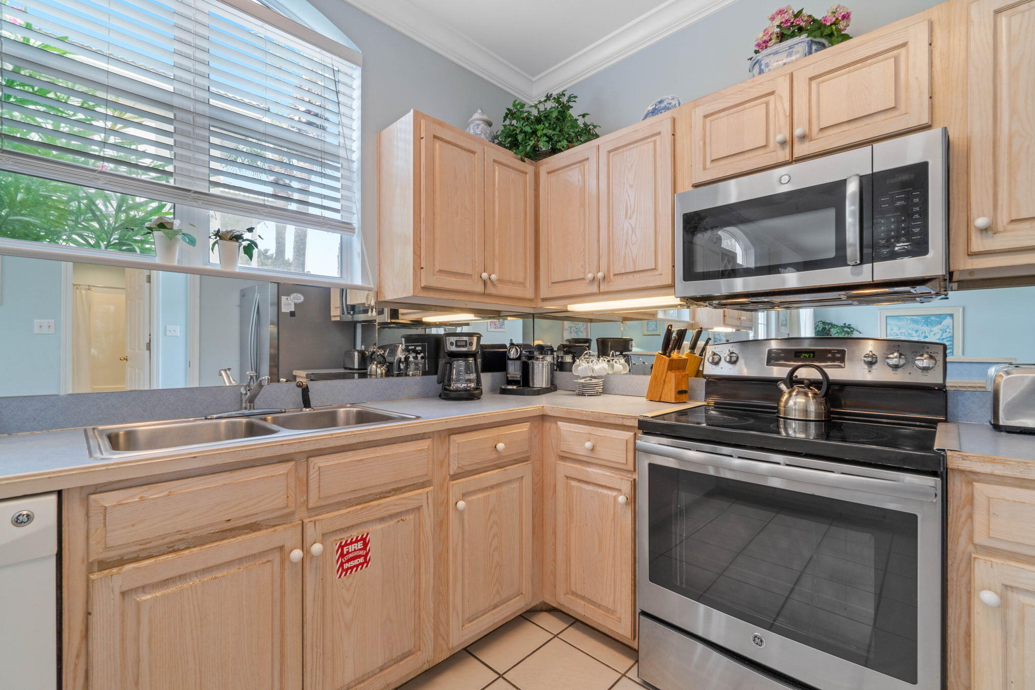 EMERALD SHORES OF WALTON - Residential