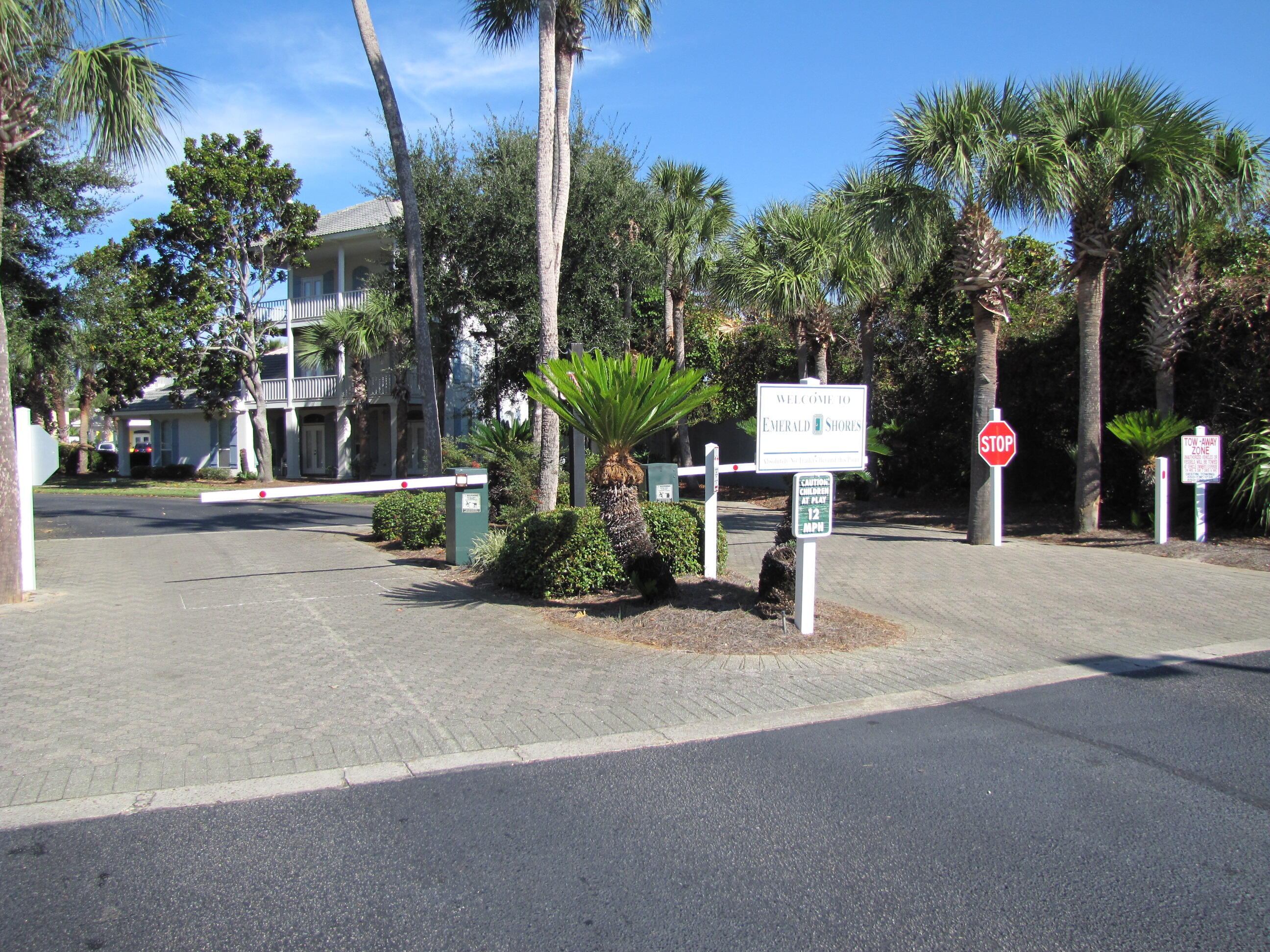 EMERALD SHORES OF WALTON - Residential