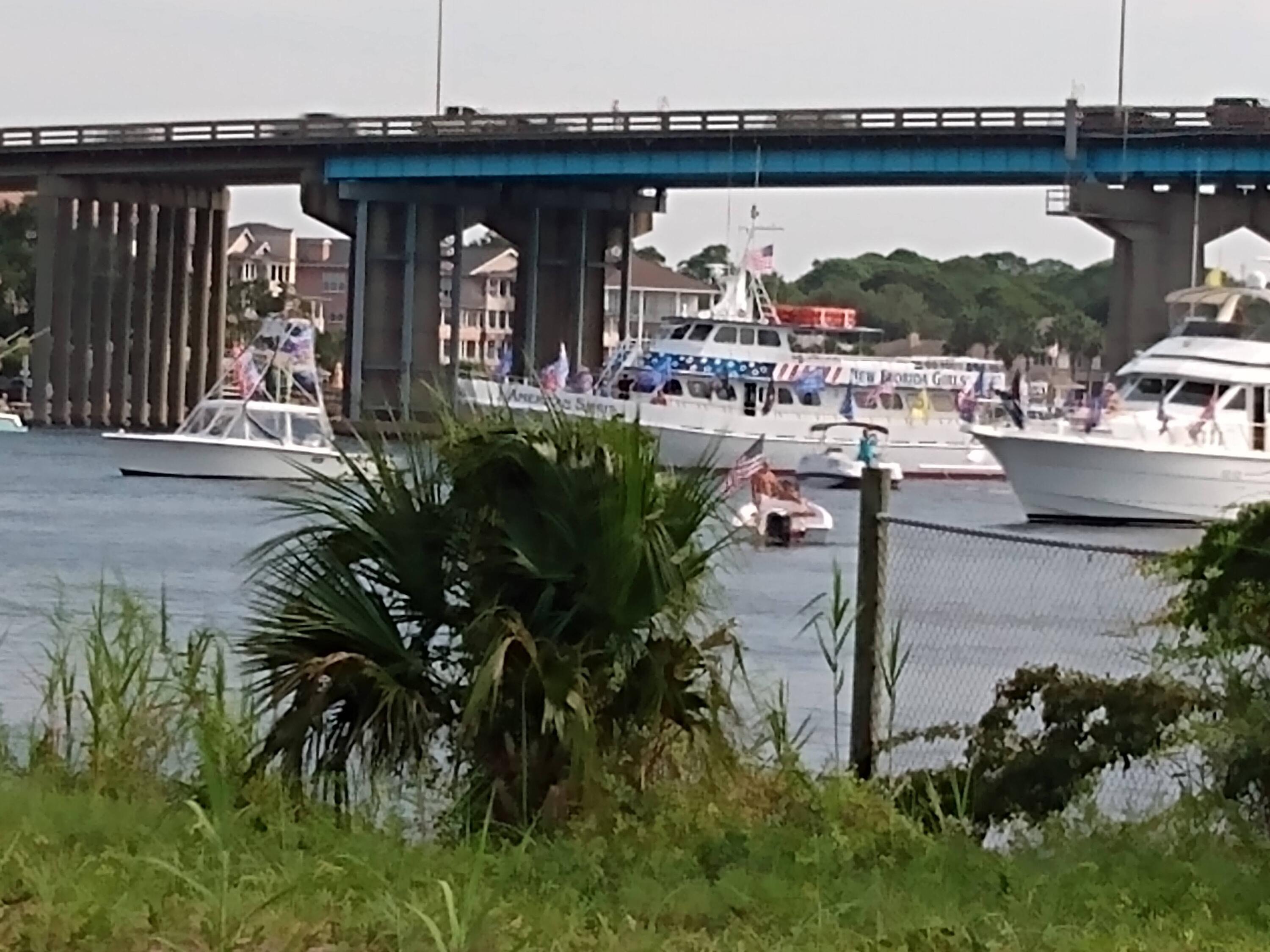 BREAKERS WEST - Residential