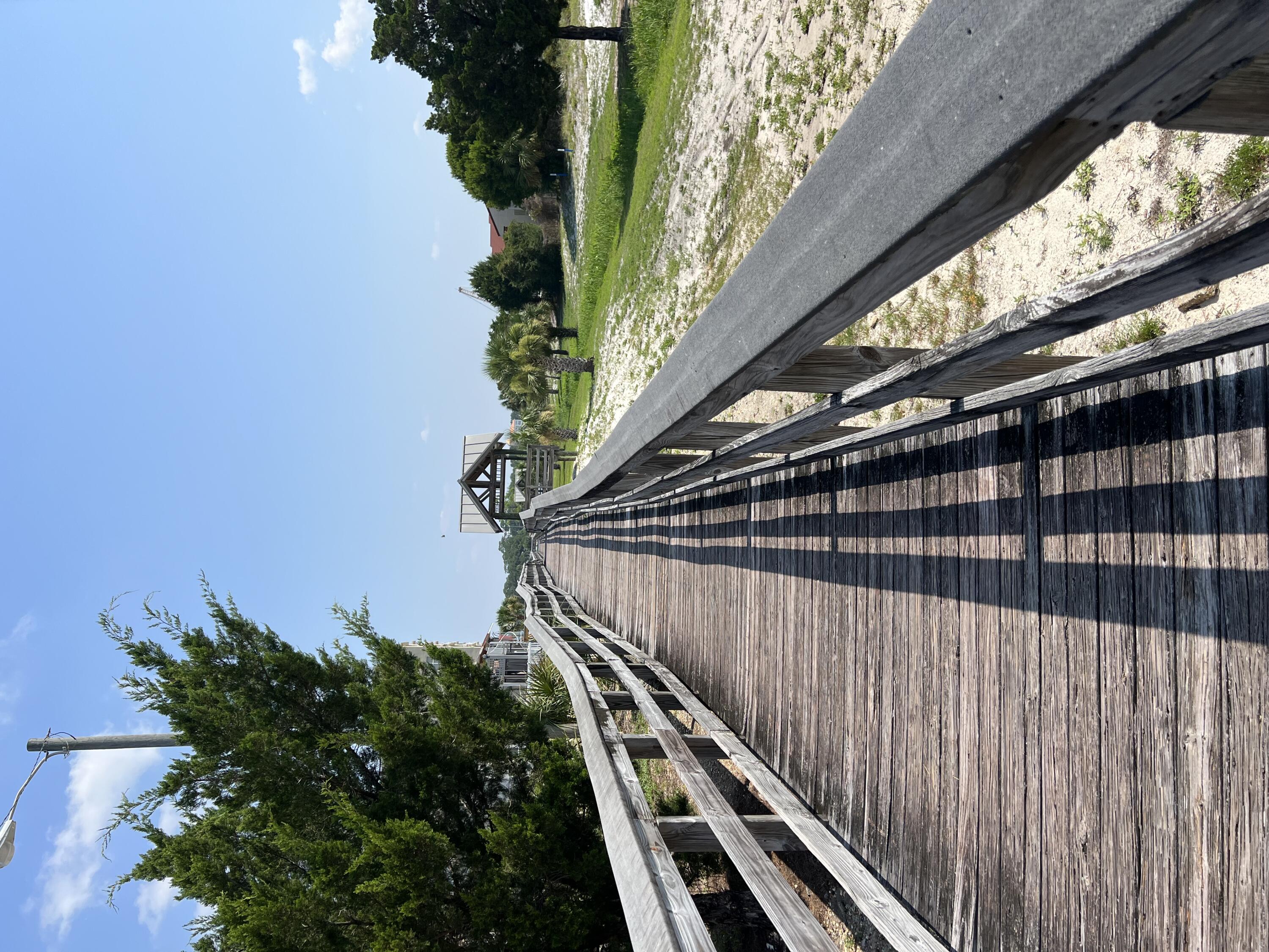 BREAKERS WEST - Residential