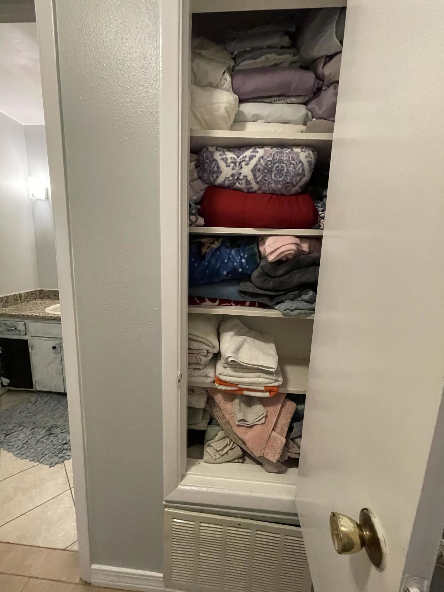 VALENCIA ARMS - Residential