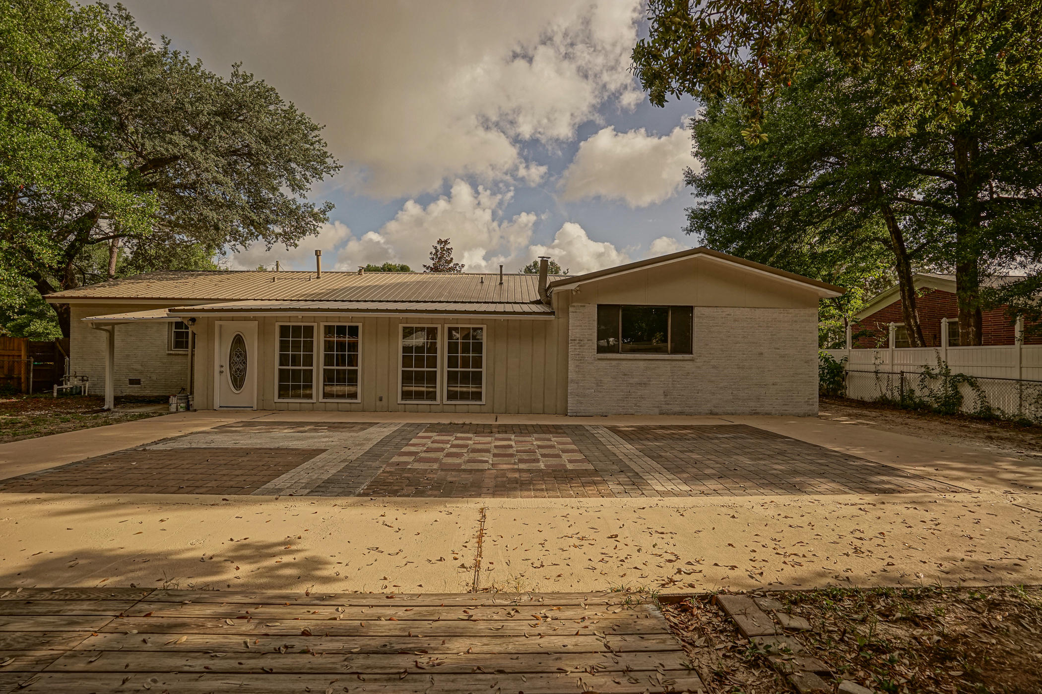 BAYOU POQUITO - Residential