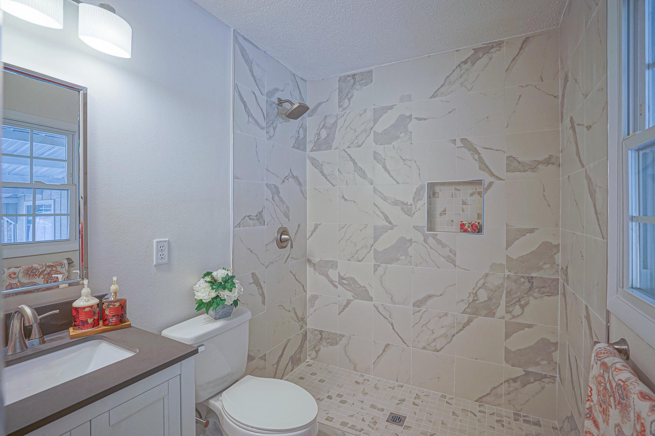 BAYOU POQUITO - Residential