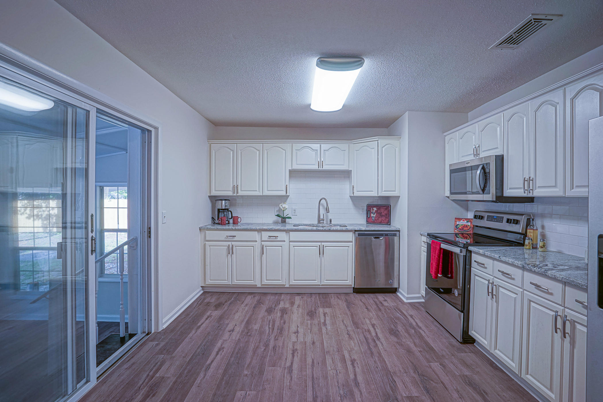 BAYOU POQUITO - Residential