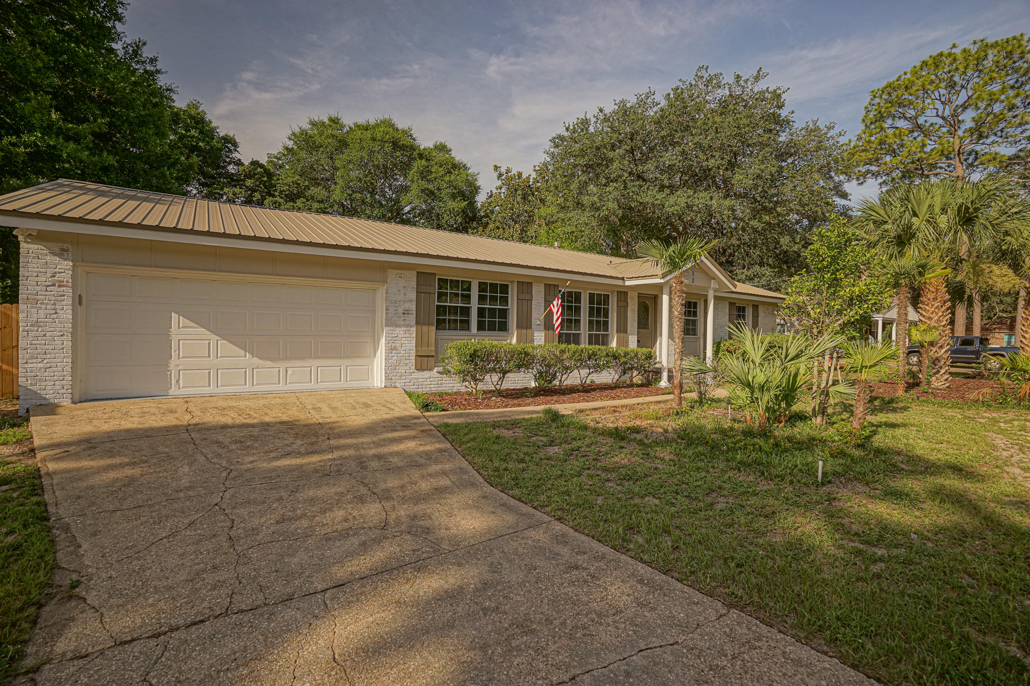 BAYOU POQUITO - Residential