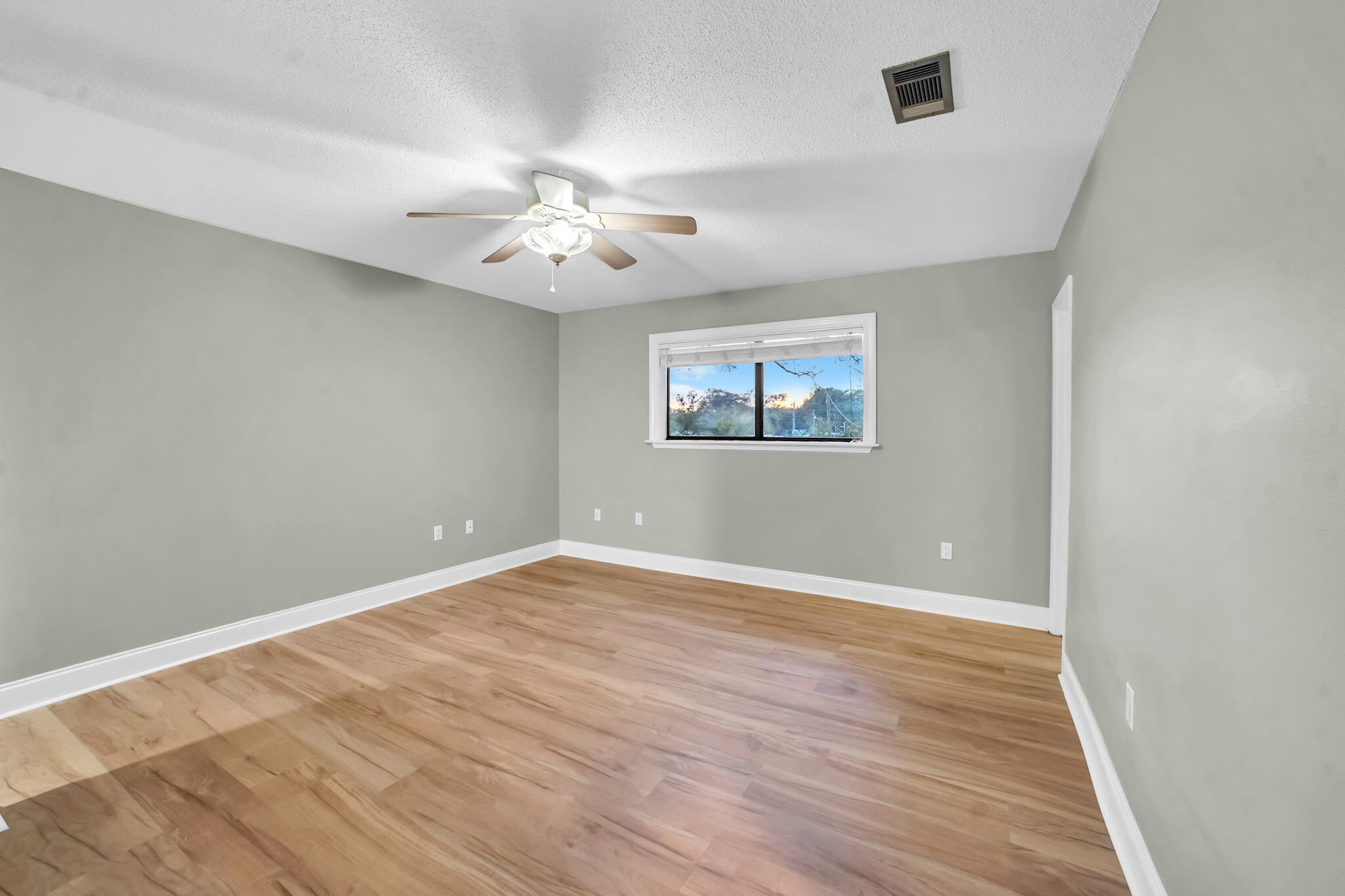 Meigs Add Niceville - Residential Lease