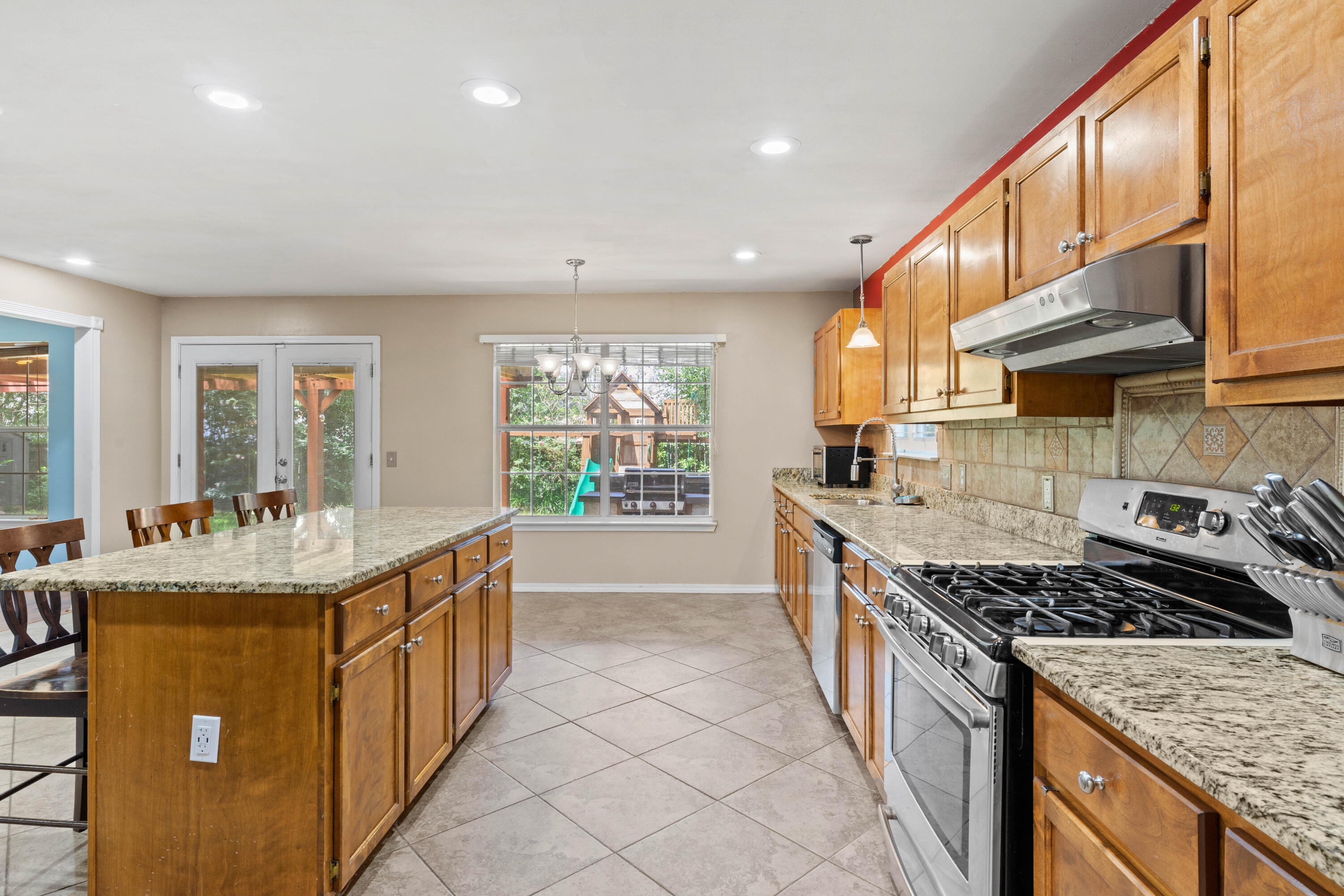 RIVERCHASE S/D PH II - Residential