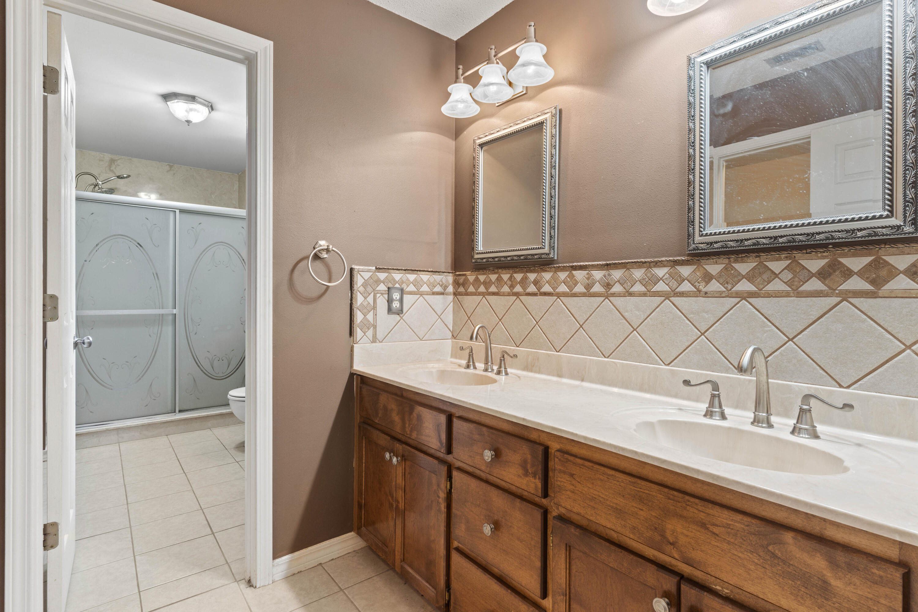 RIVERCHASE S/D PH II - Residential