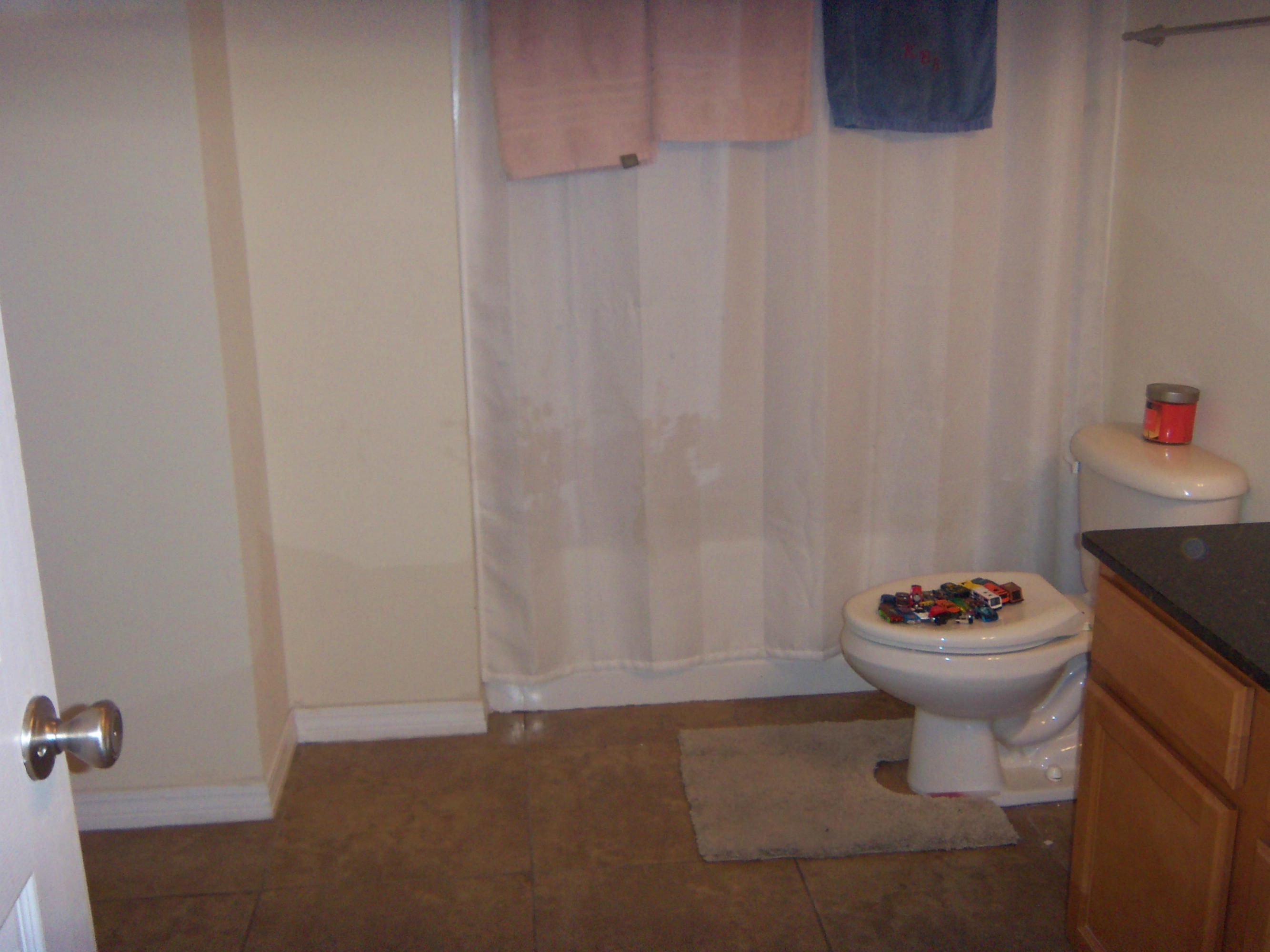 MERIDIAN SQUARE T/H - Residential Lease