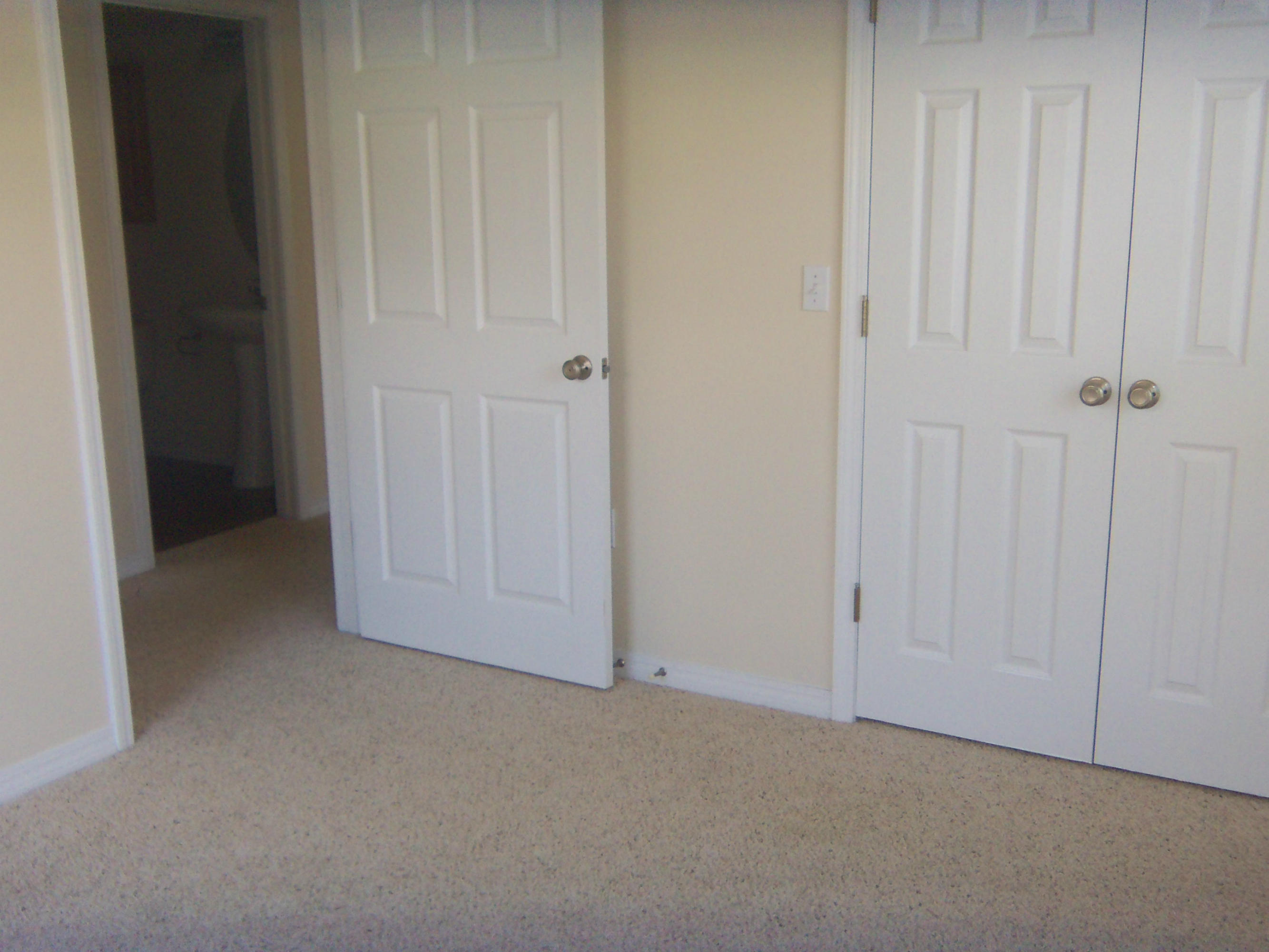 MERIDIAN SQUARE T/H - Residential Lease