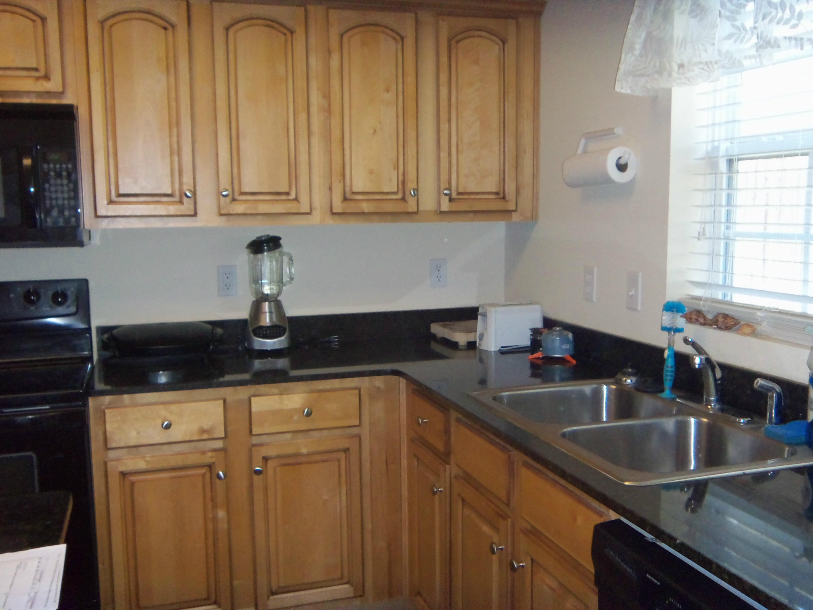 MERIDIAN SQUARE T/H - Residential Lease