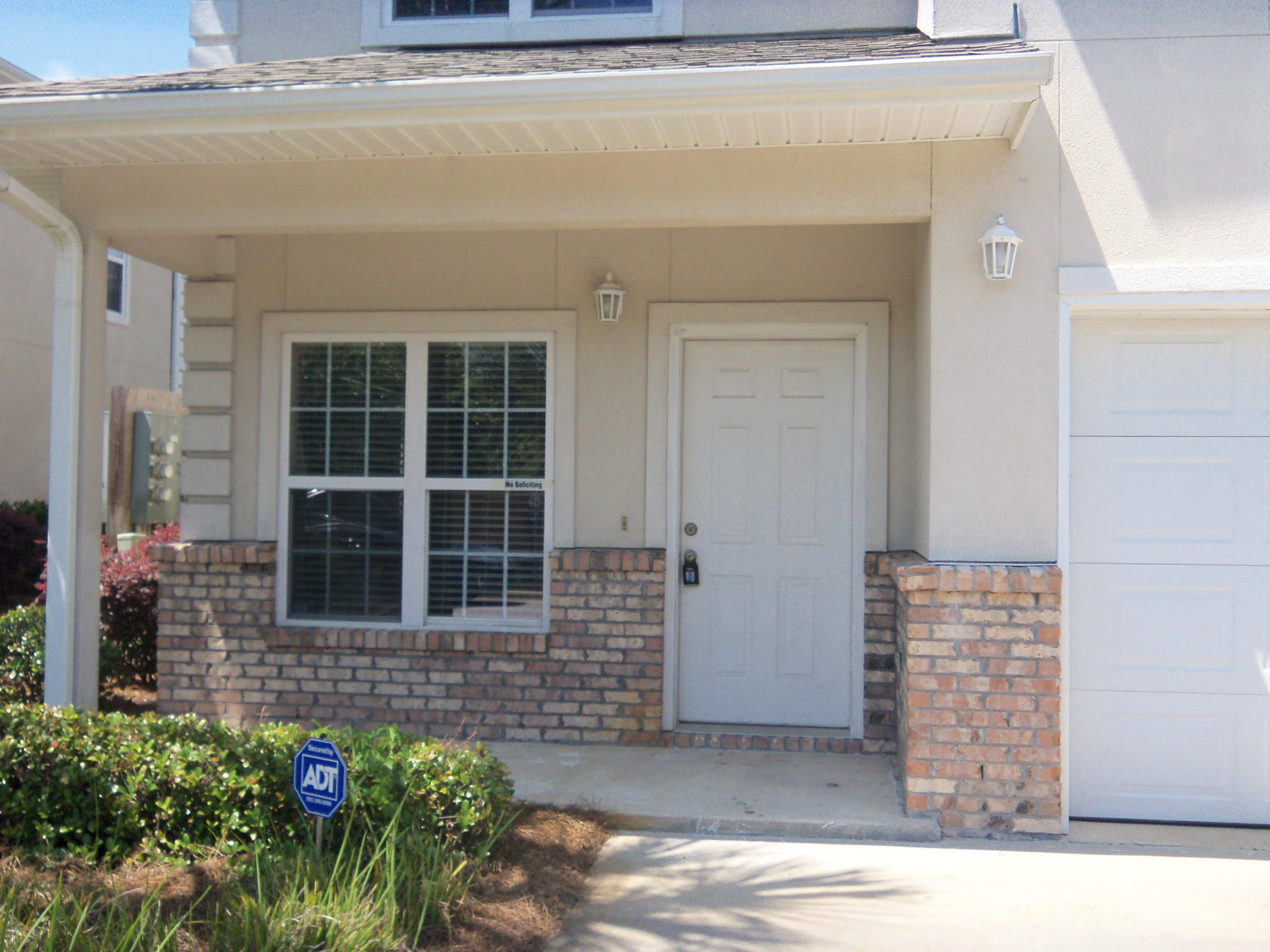 MERIDIAN SQUARE T/H - Residential Lease