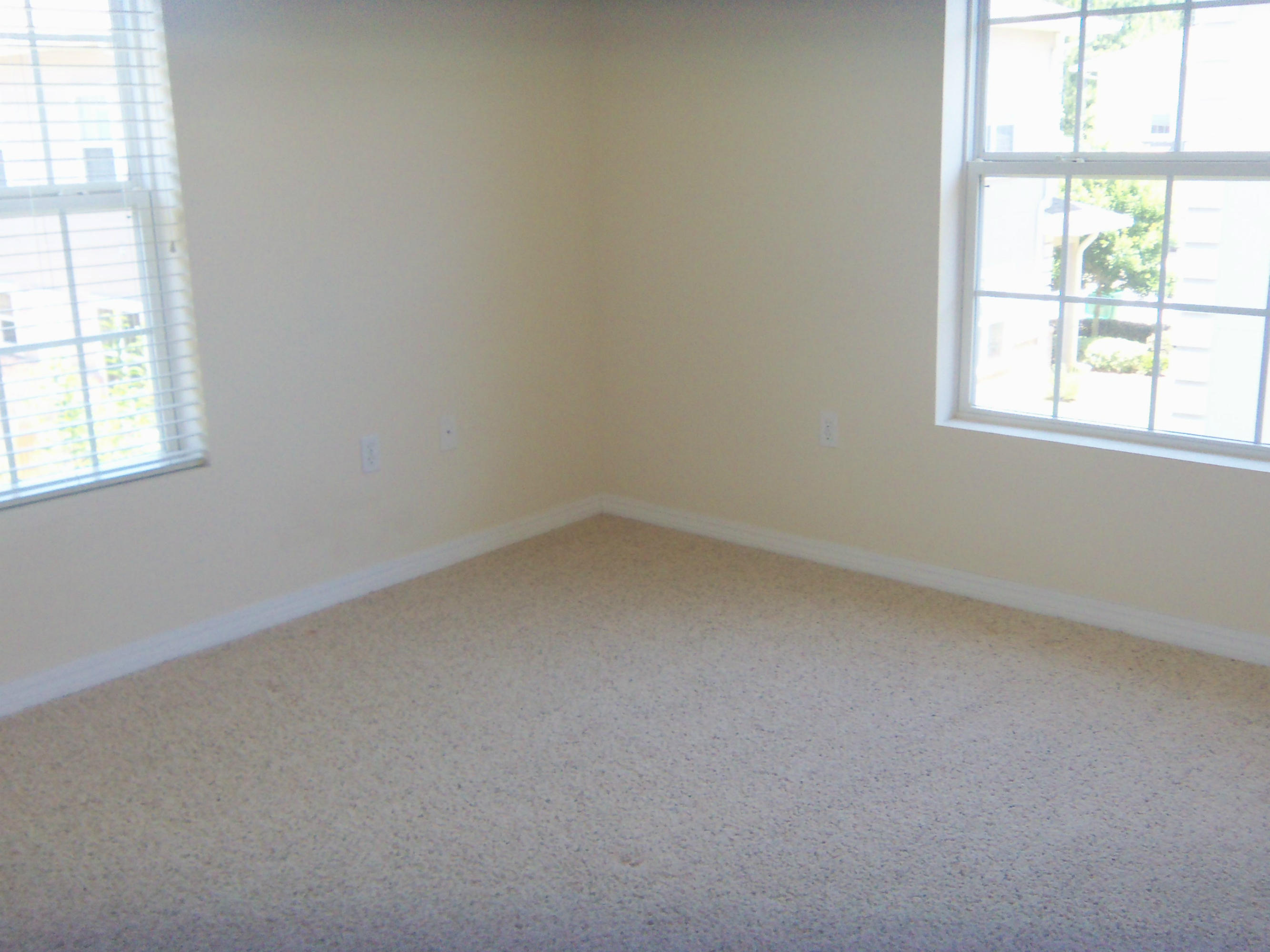 MERIDIAN SQUARE T/H - Residential Lease