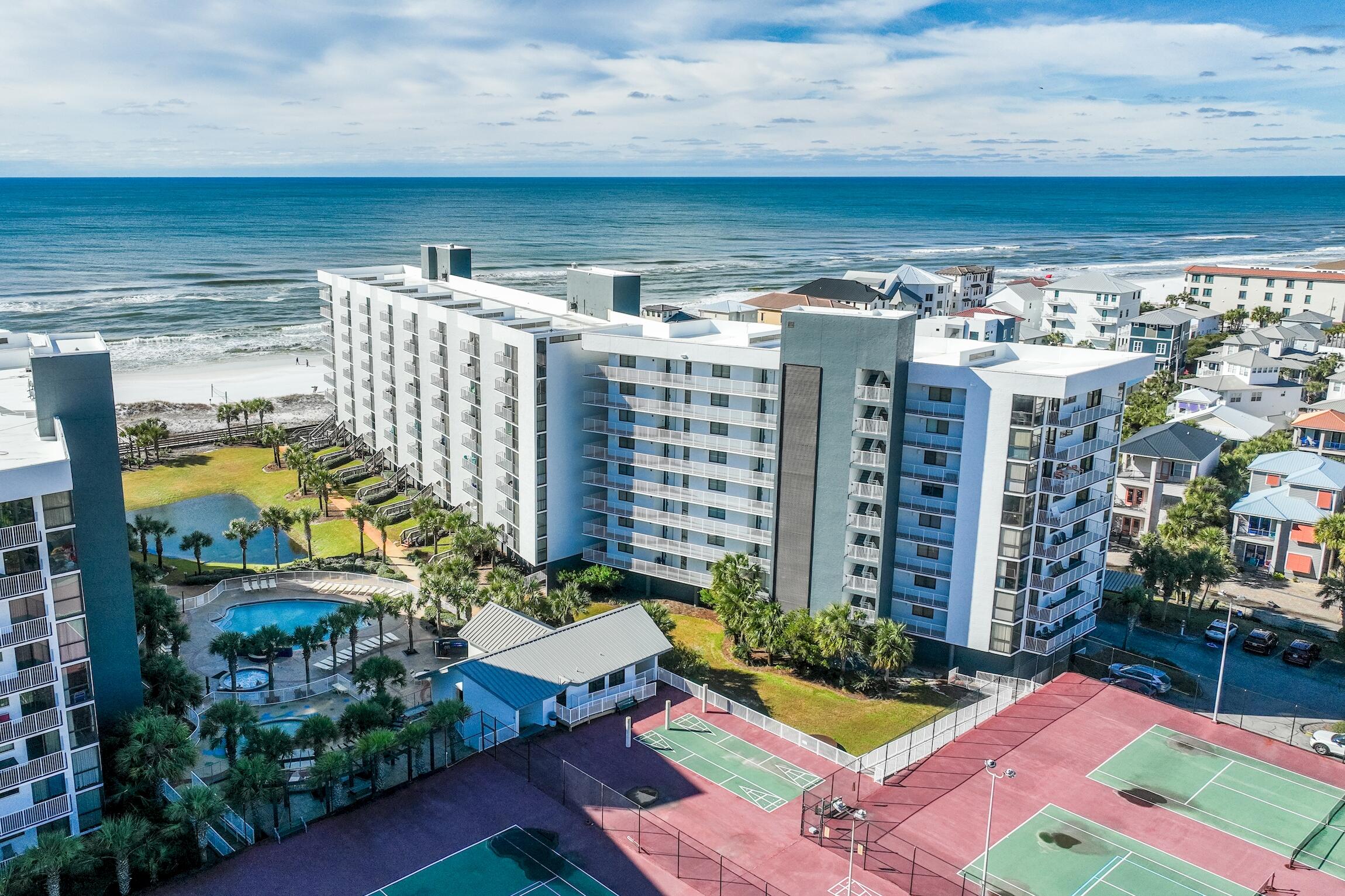 MAINSAIL CONDO PH 5 - Residential